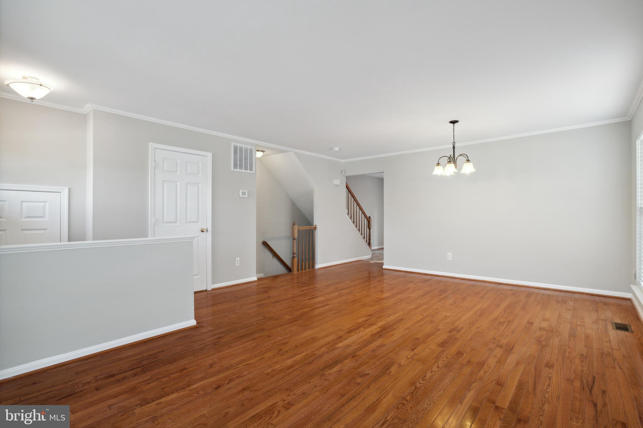 5163 Race Pointe PLACE