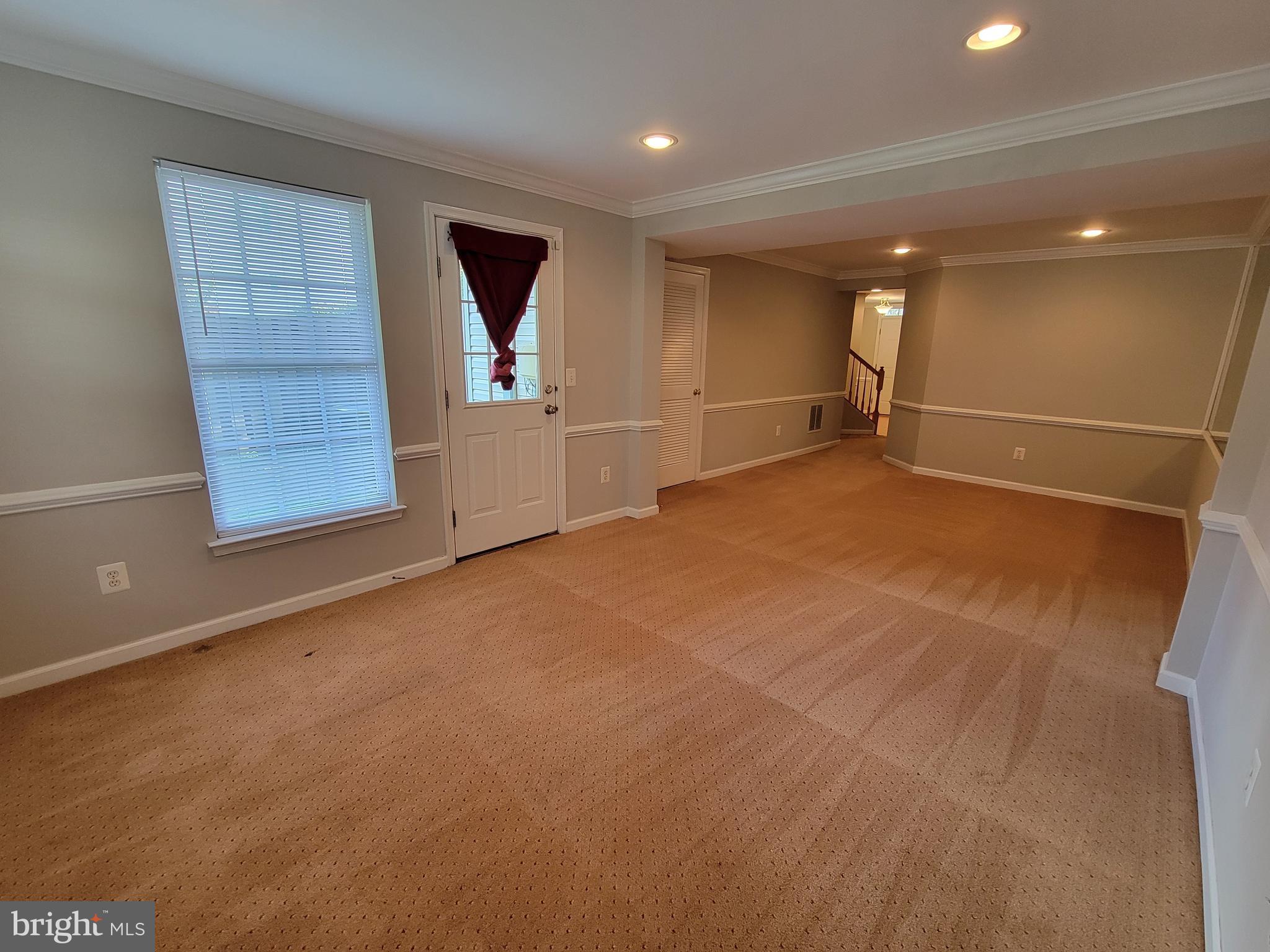1500 Grosbeak COURT