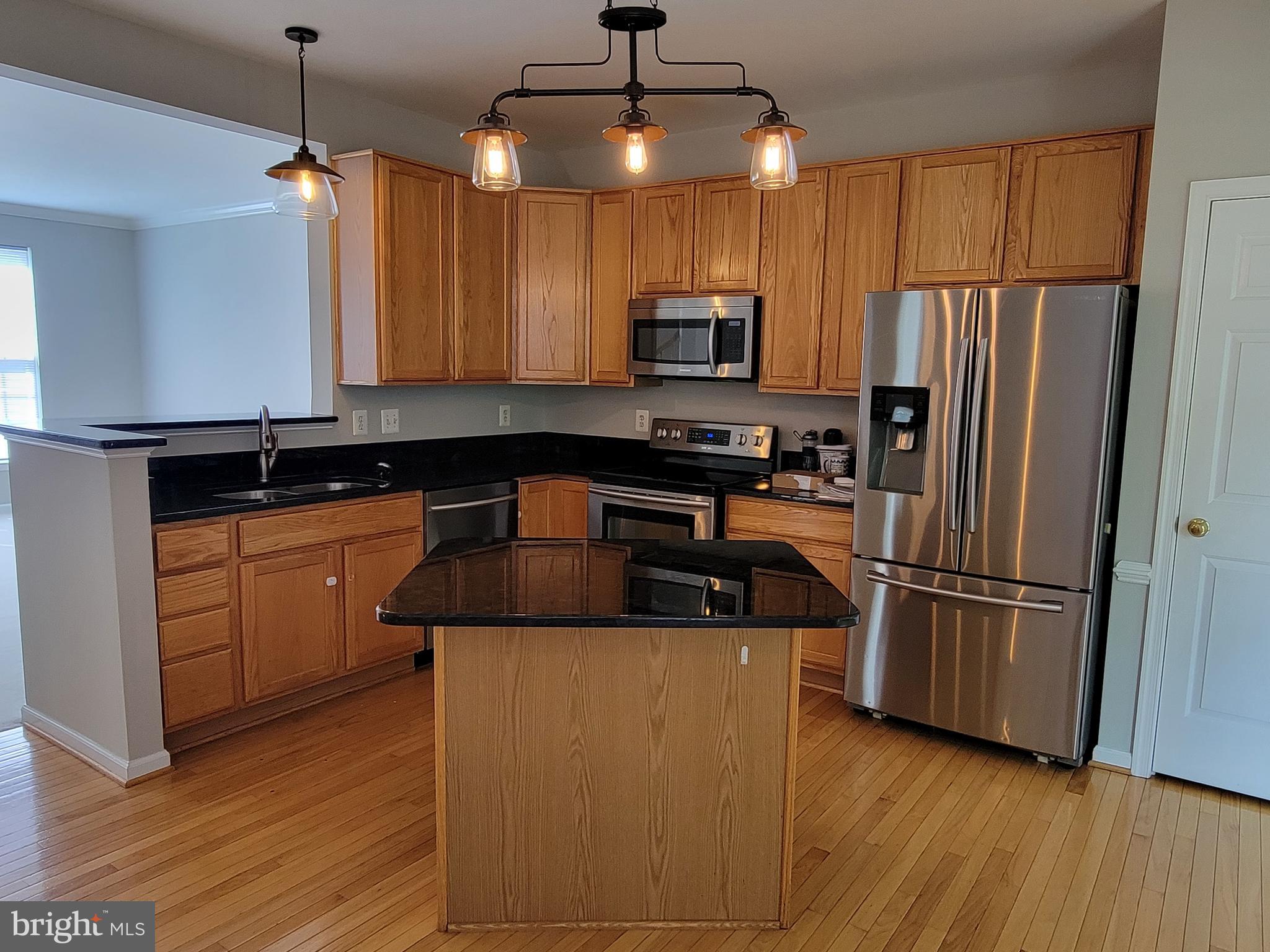 1500 Grosbeak COURT
