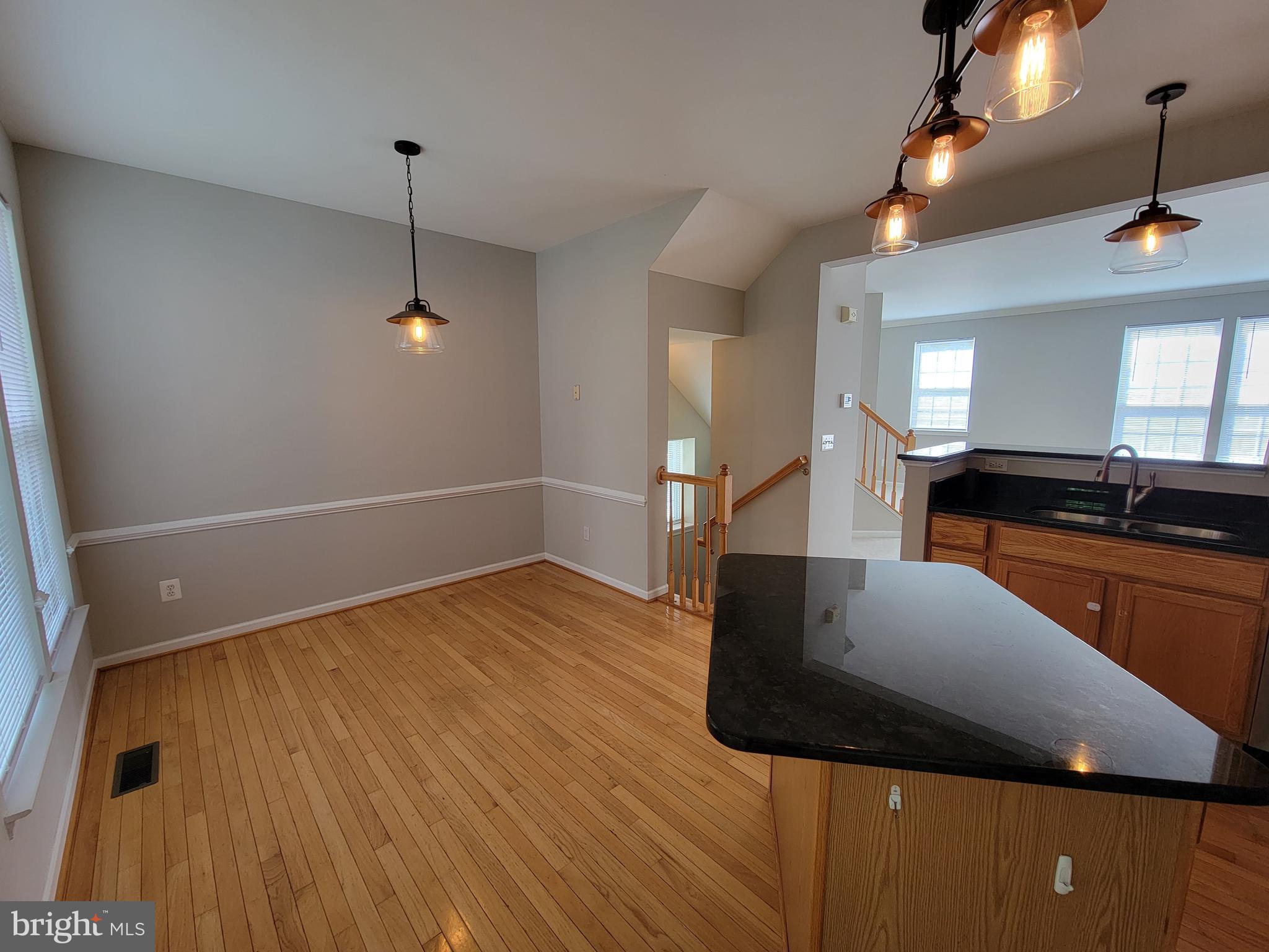 1500 Grosbeak COURT