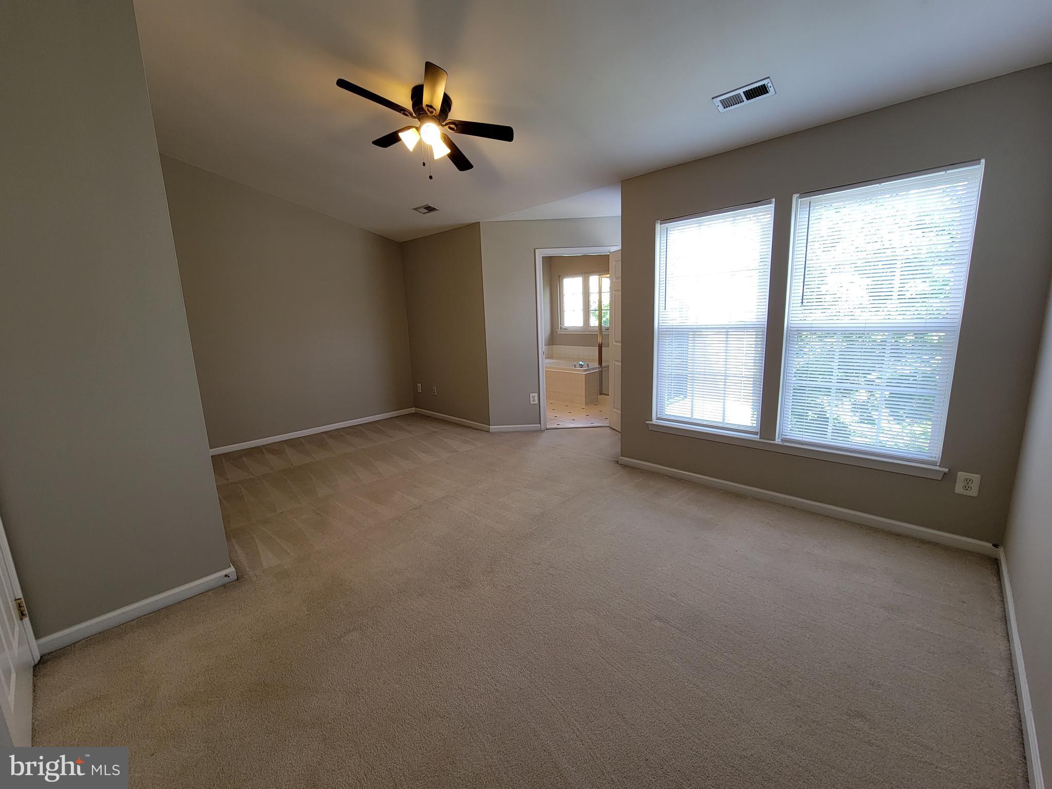 1500 Grosbeak COURT