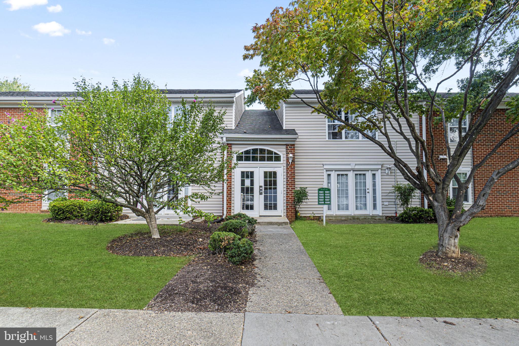 15597 Horseshoe LANE