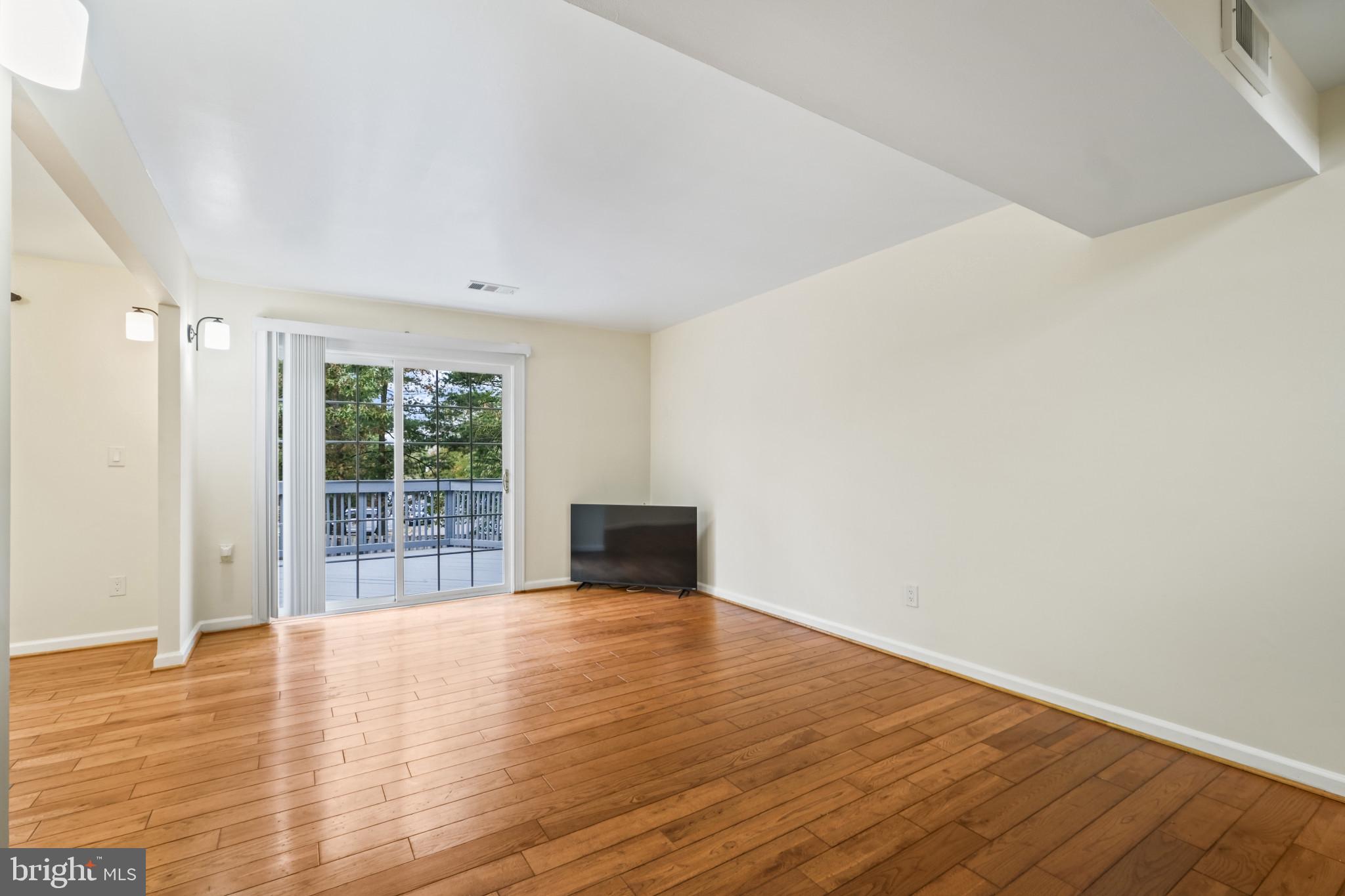 7536 Quail Run LANE