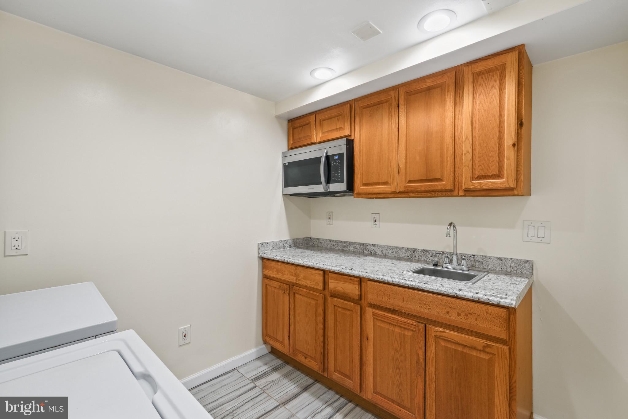 7536 Quail Run LANE