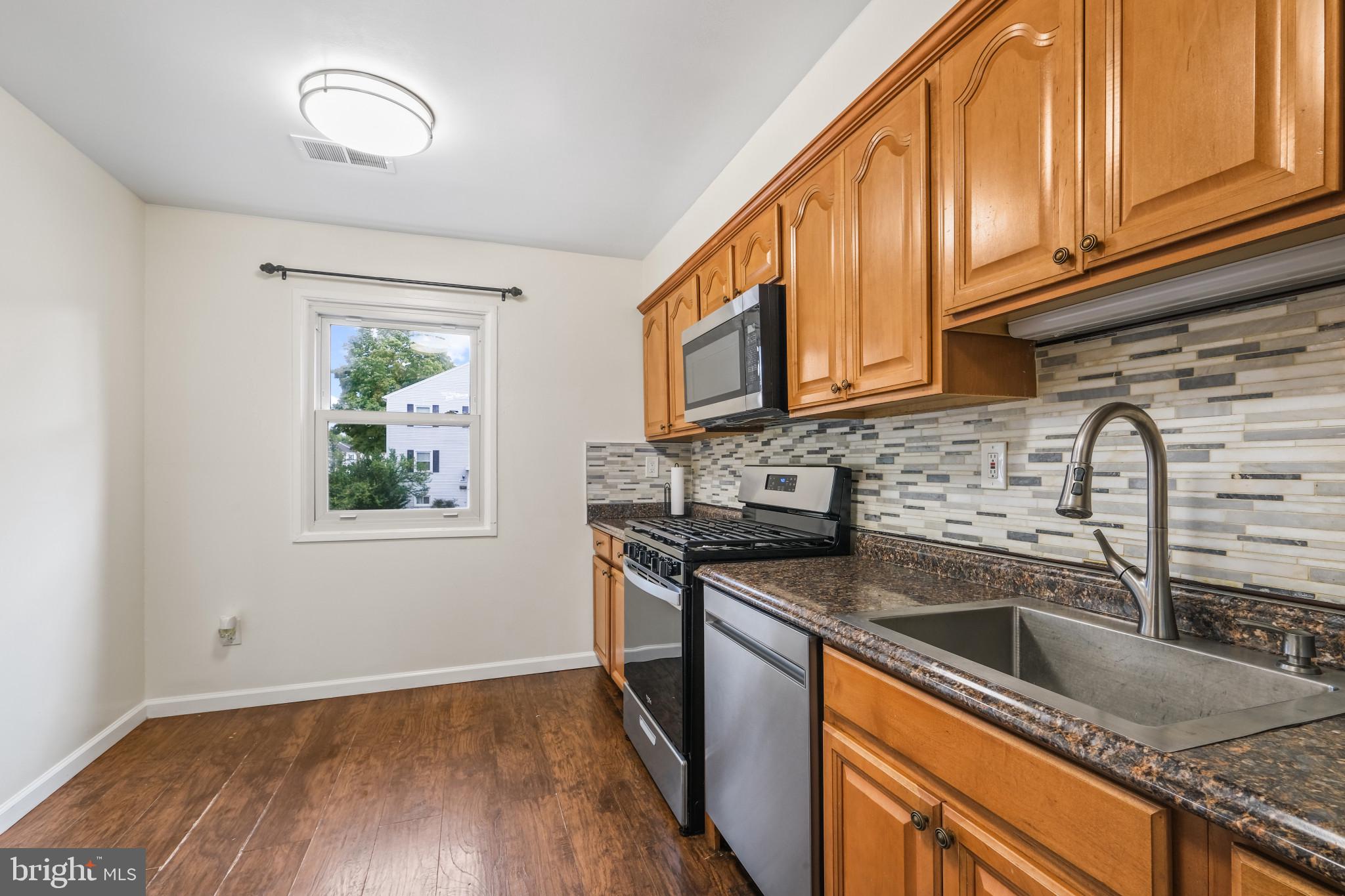 7536 Quail Run LANE
