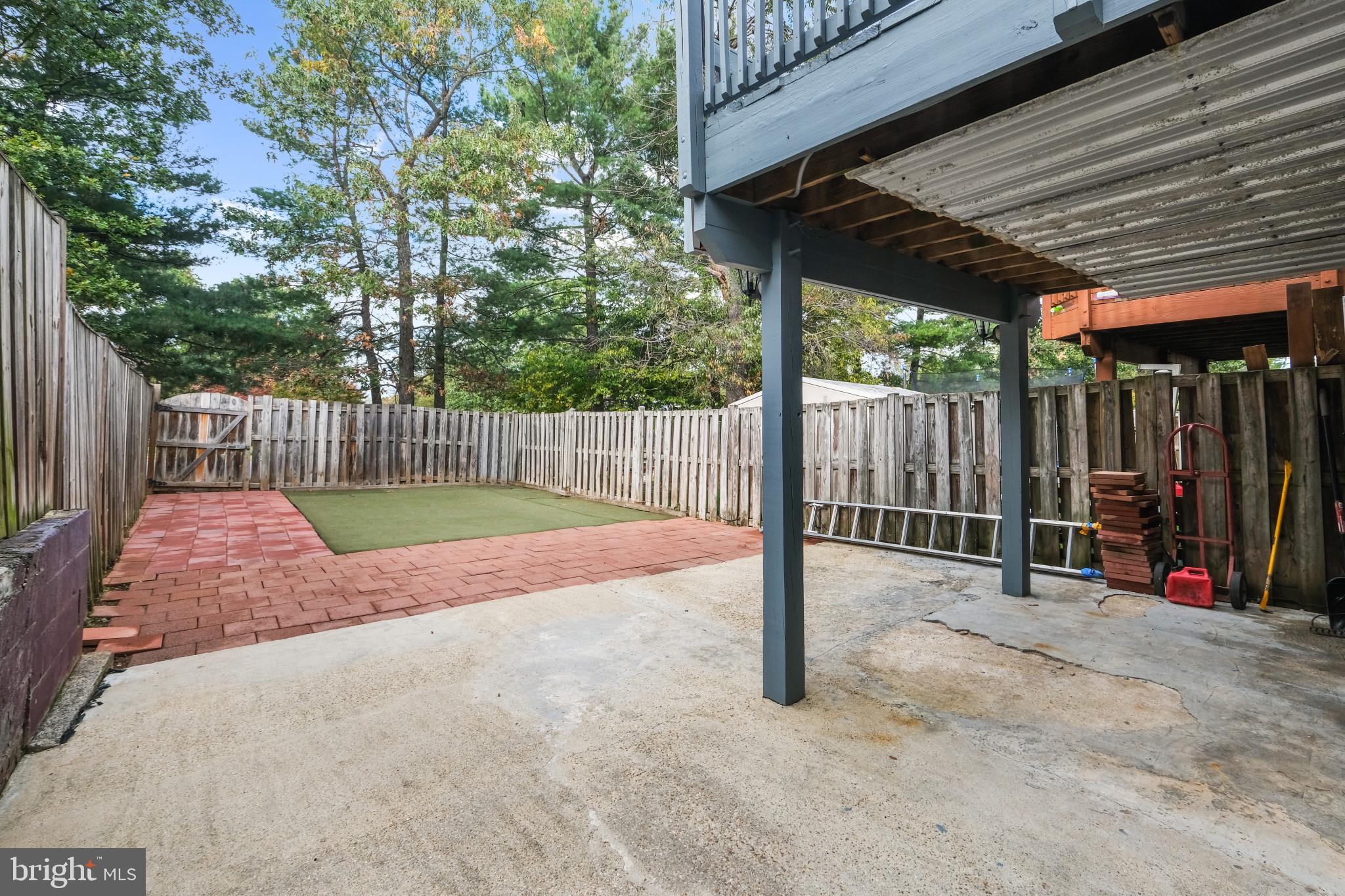7536 Quail Run LANE