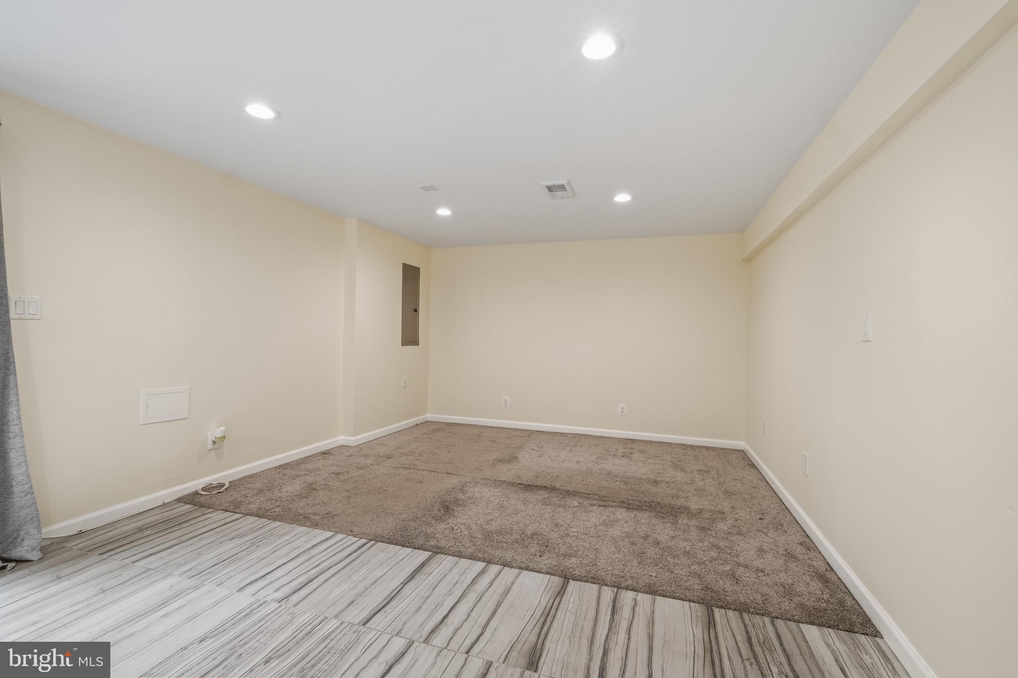 7536 Quail Run LANE