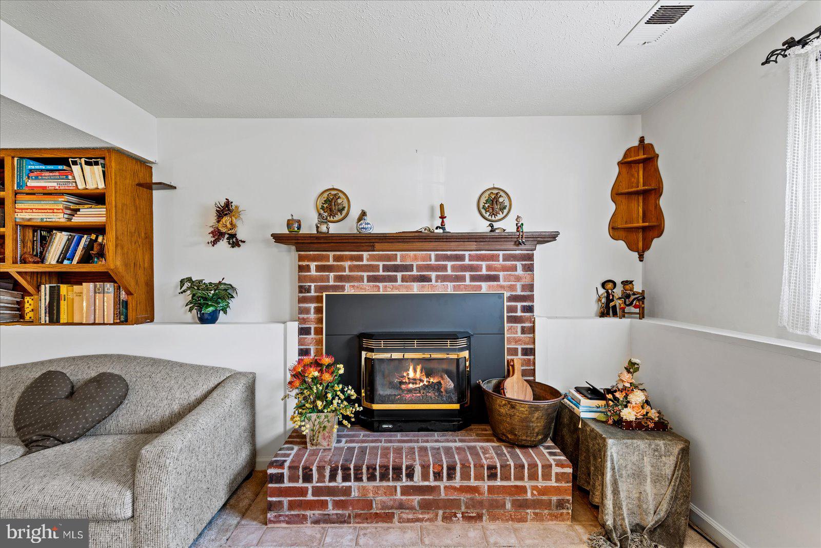 18219 Macrae COURT