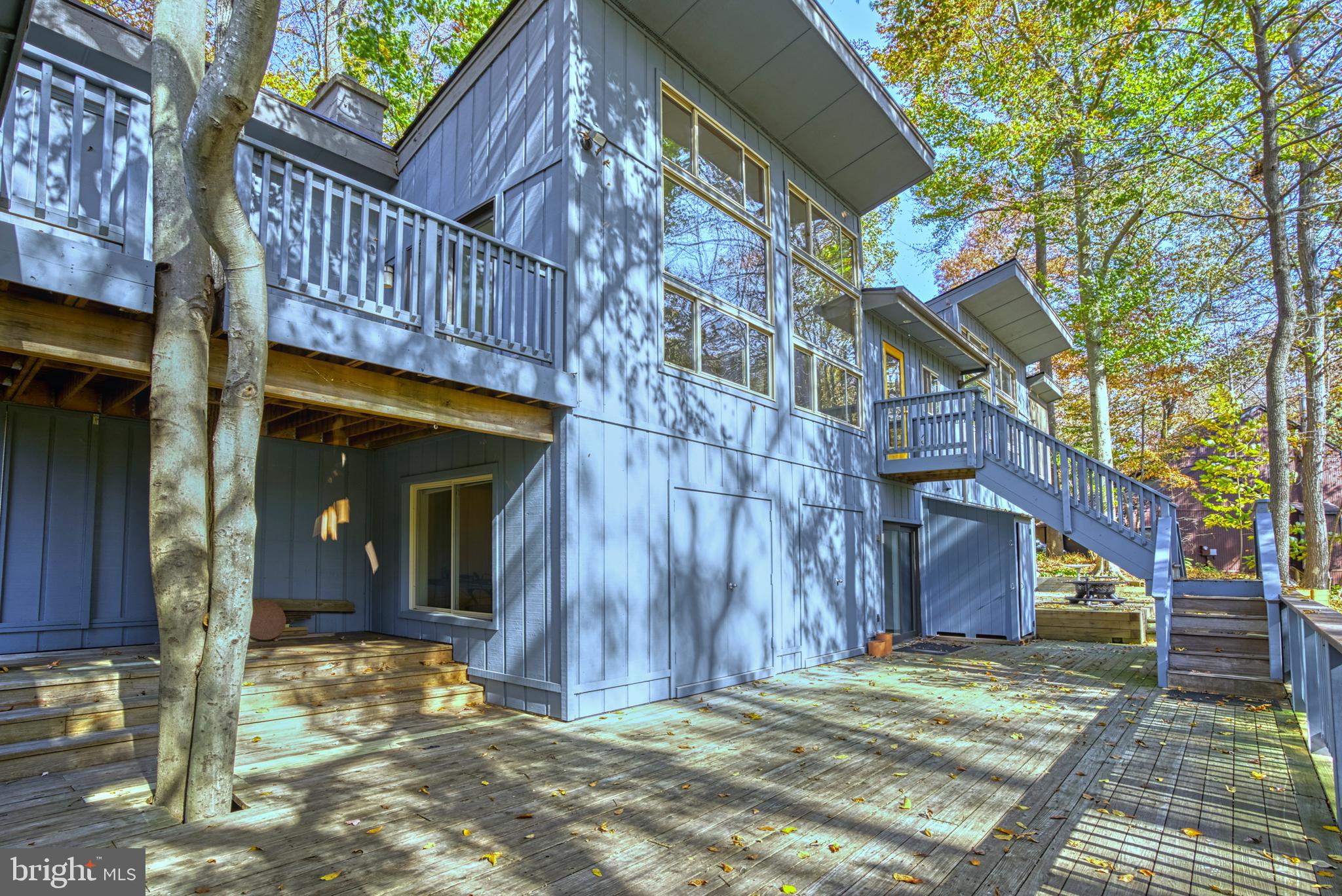 10758 Lake Forest DRIVE