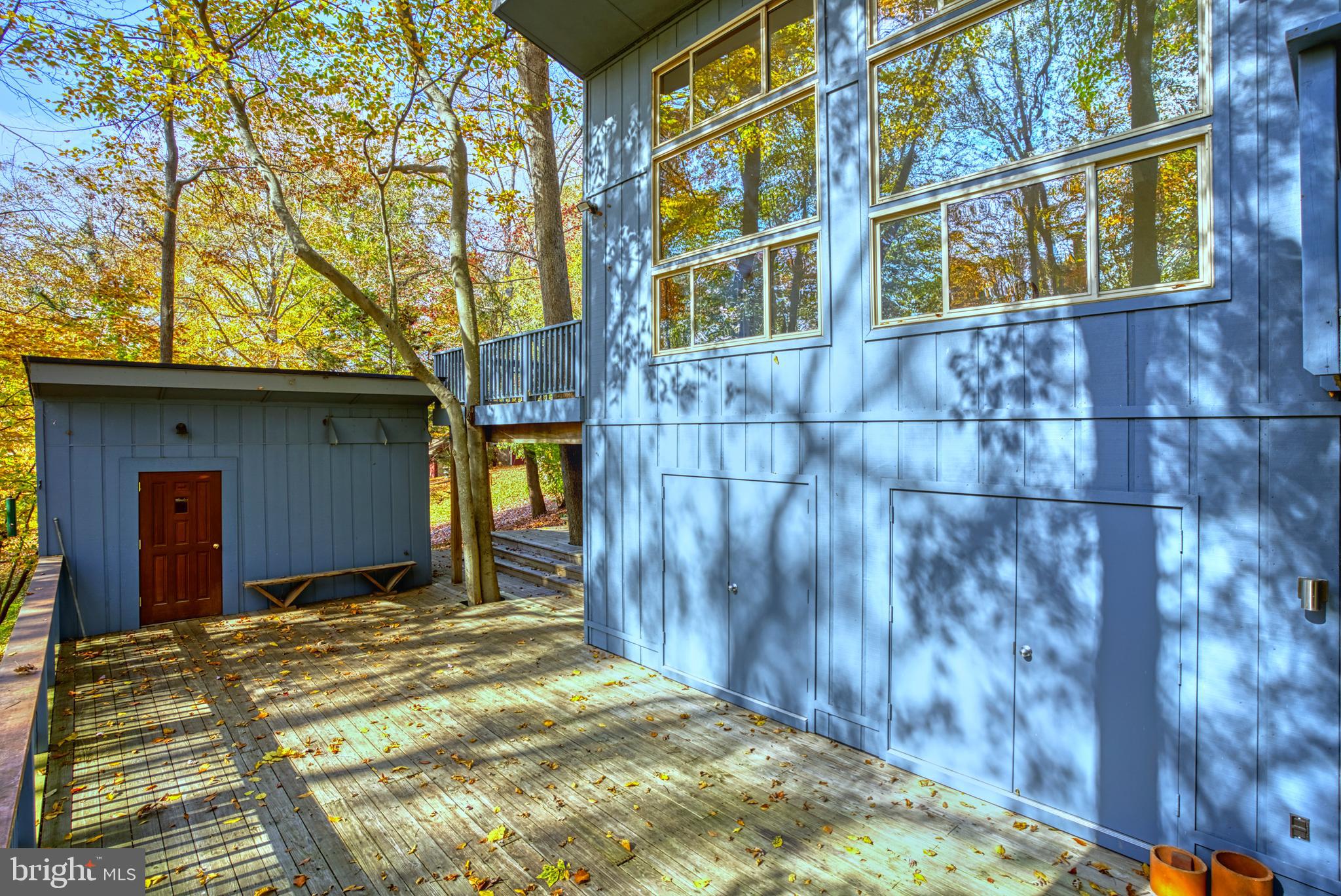 10758 Lake Forest DRIVE