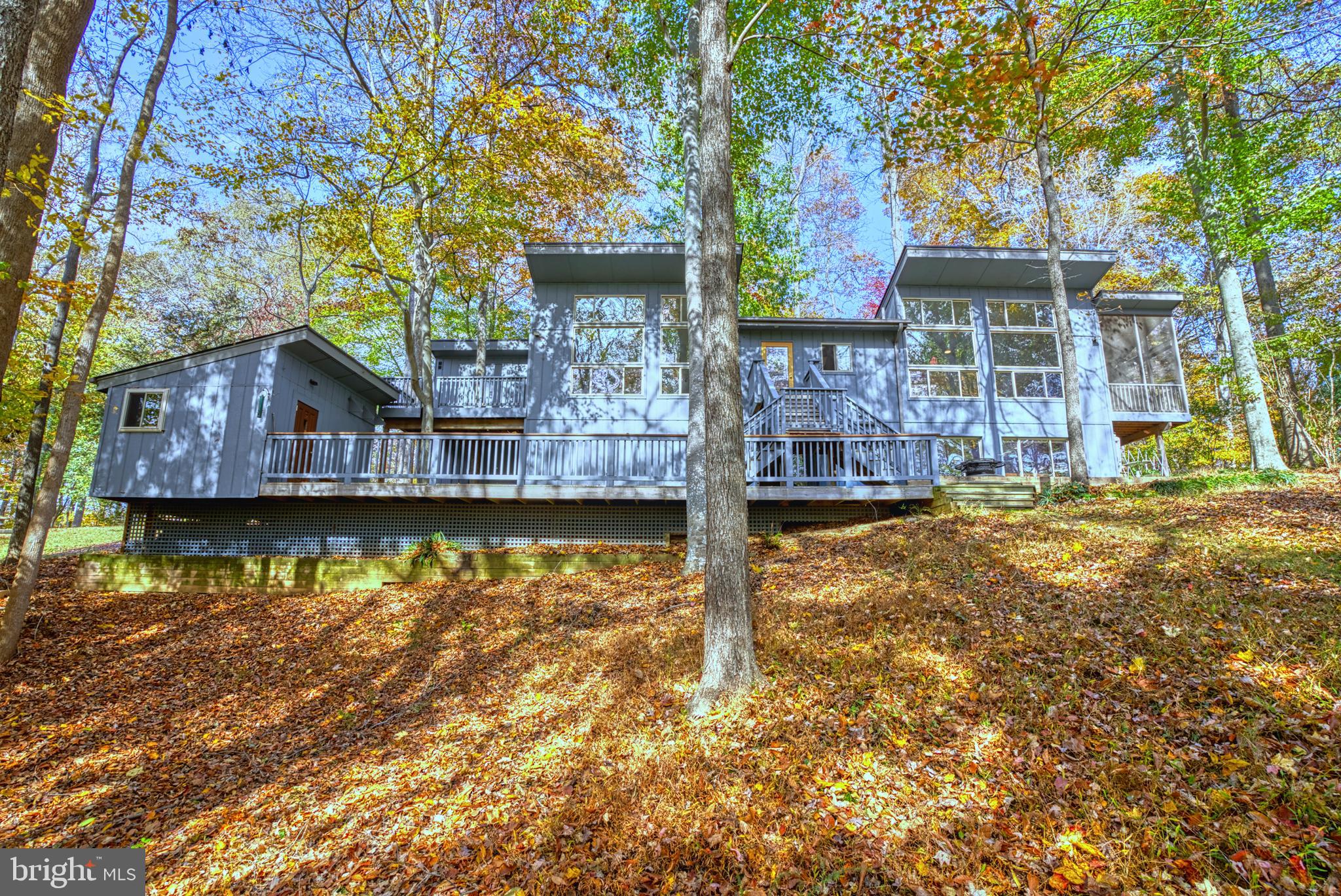 10758 Lake Forest DRIVE