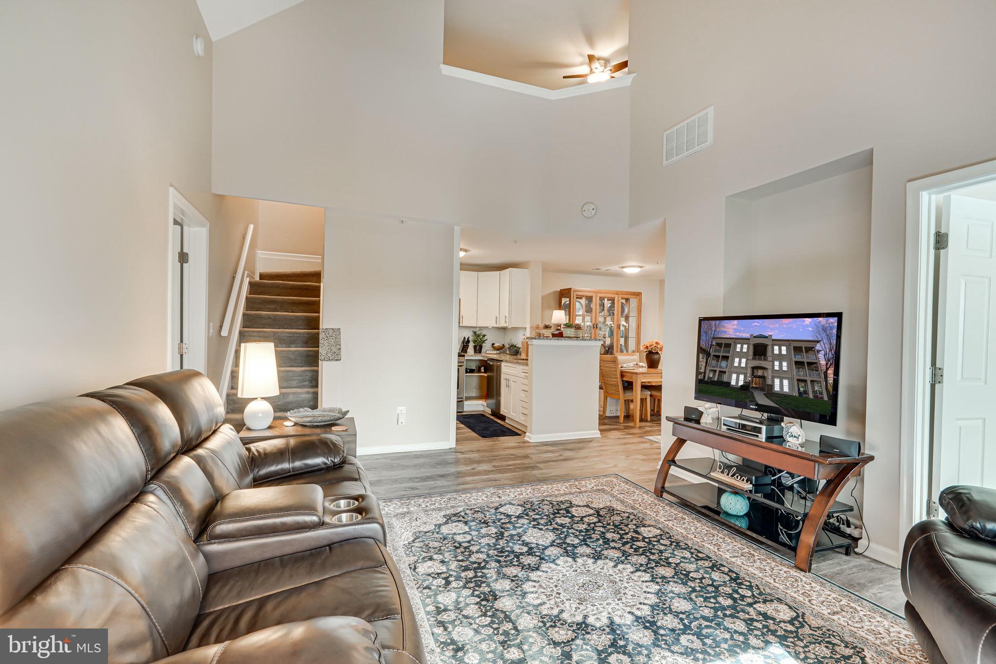 1060 Gardenview LOOP Unit: 403