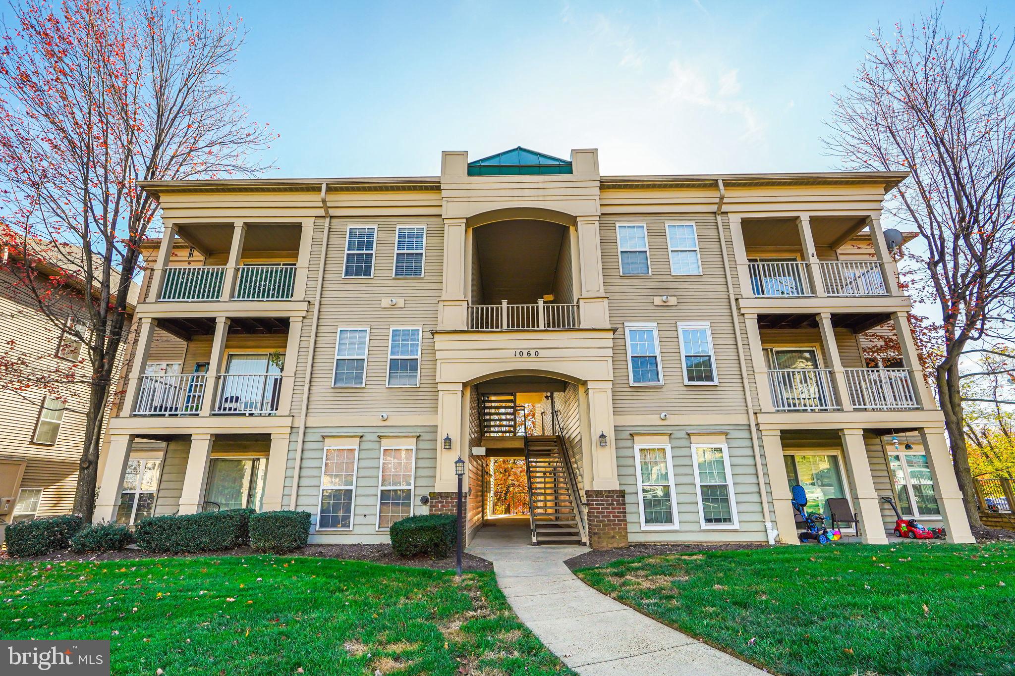 1060 Gardenview LOOP Unit: 403