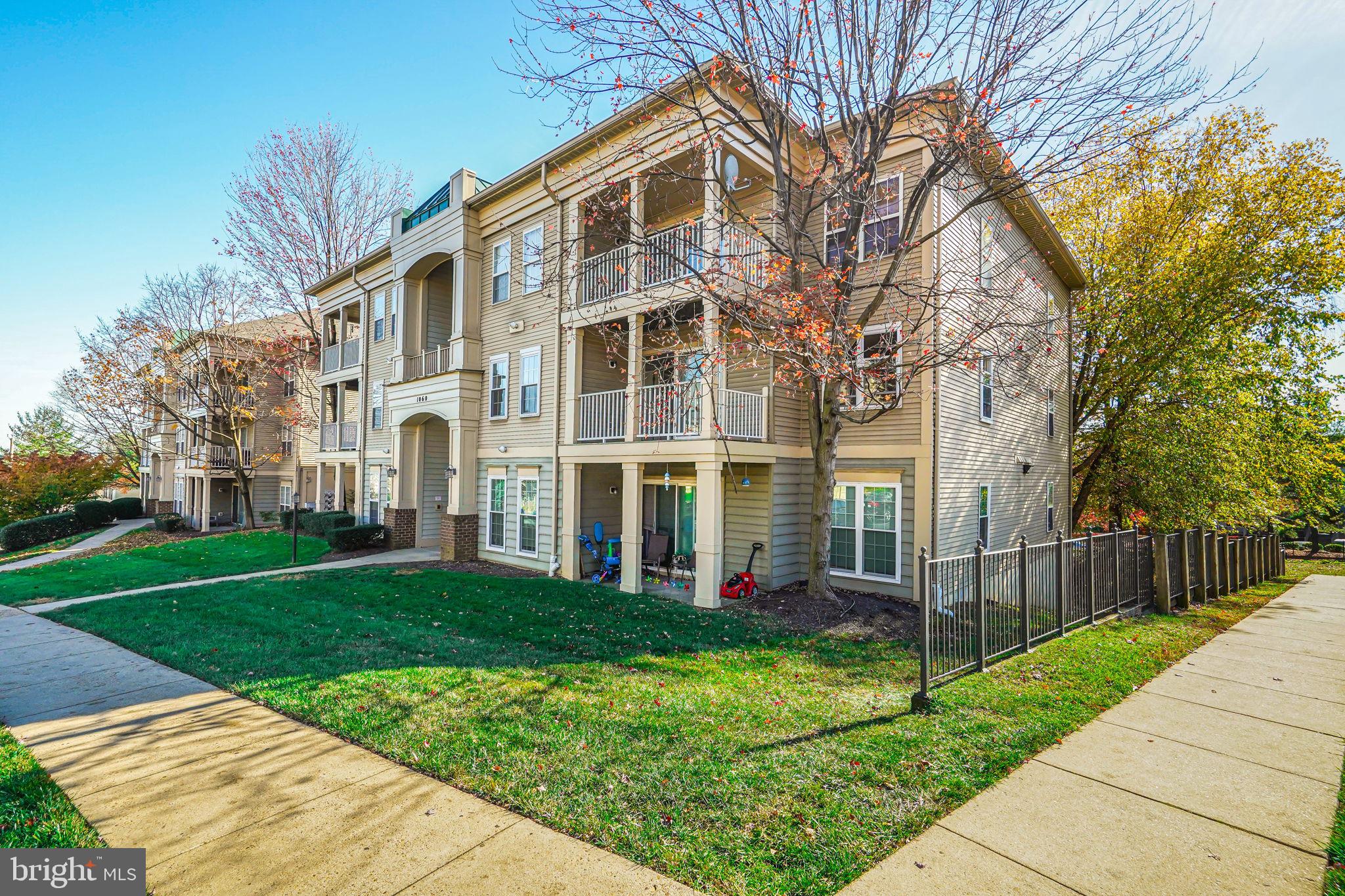 1060 Gardenview LOOP Unit: 403