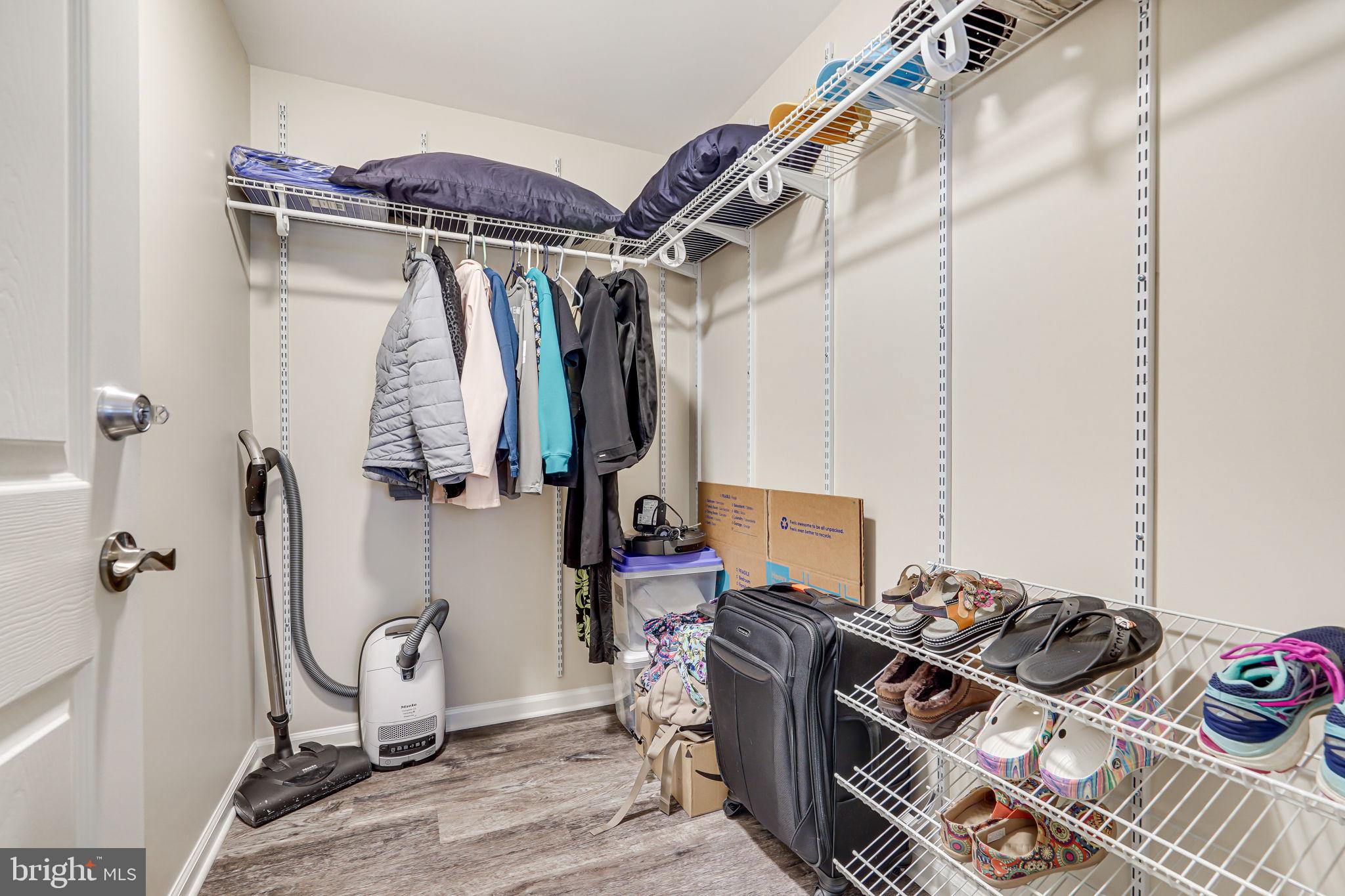 1060 Gardenview LOOP Unit: 403