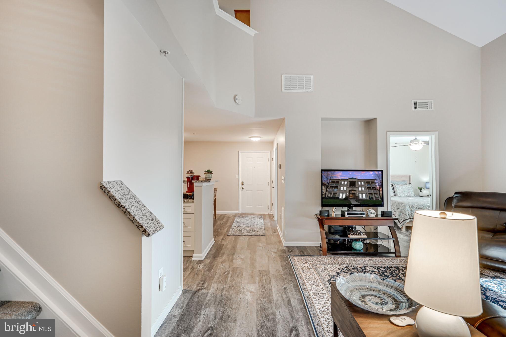 1060 Gardenview LOOP Unit: 403