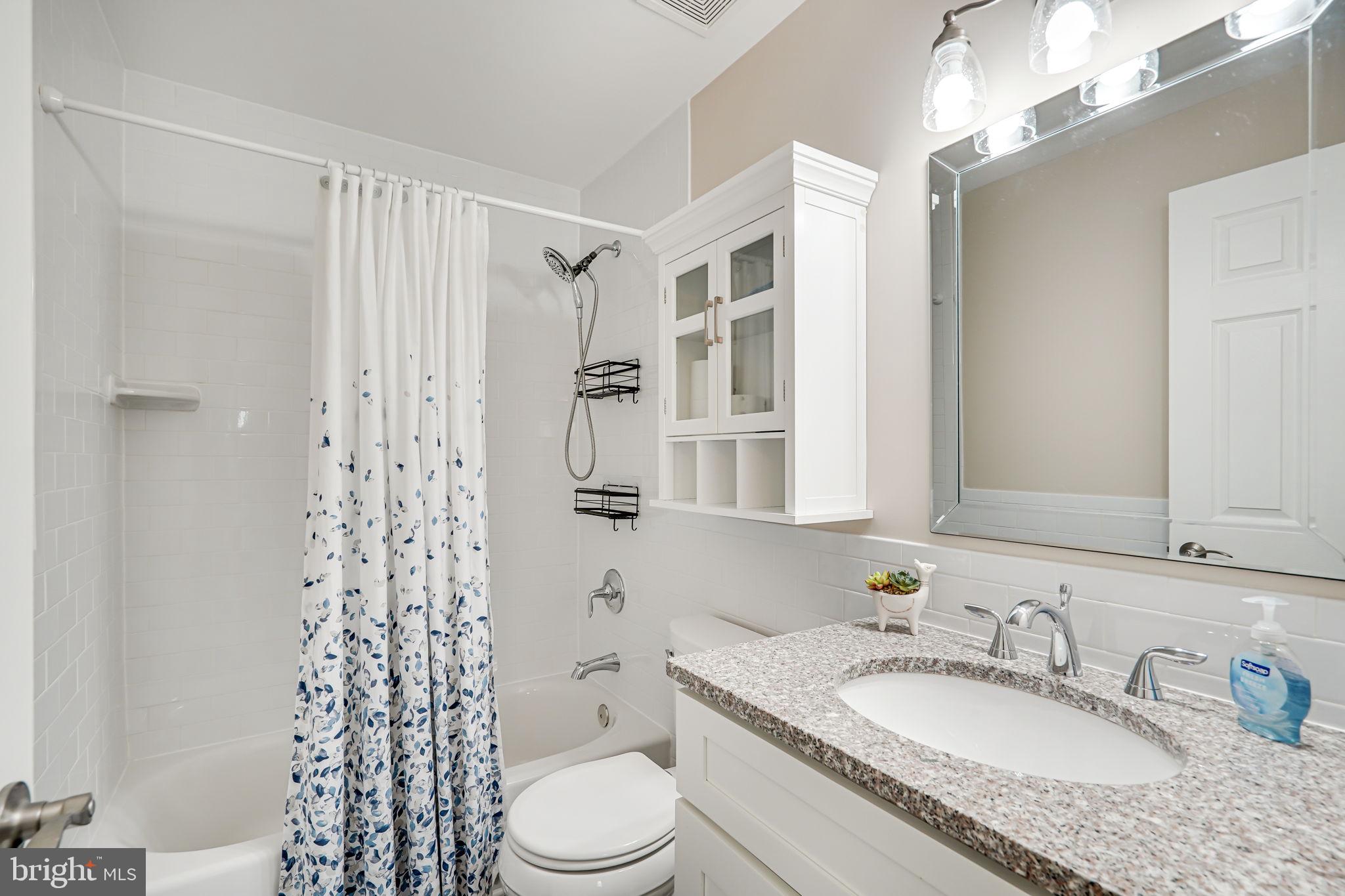 1060 Gardenview LOOP Unit: 403