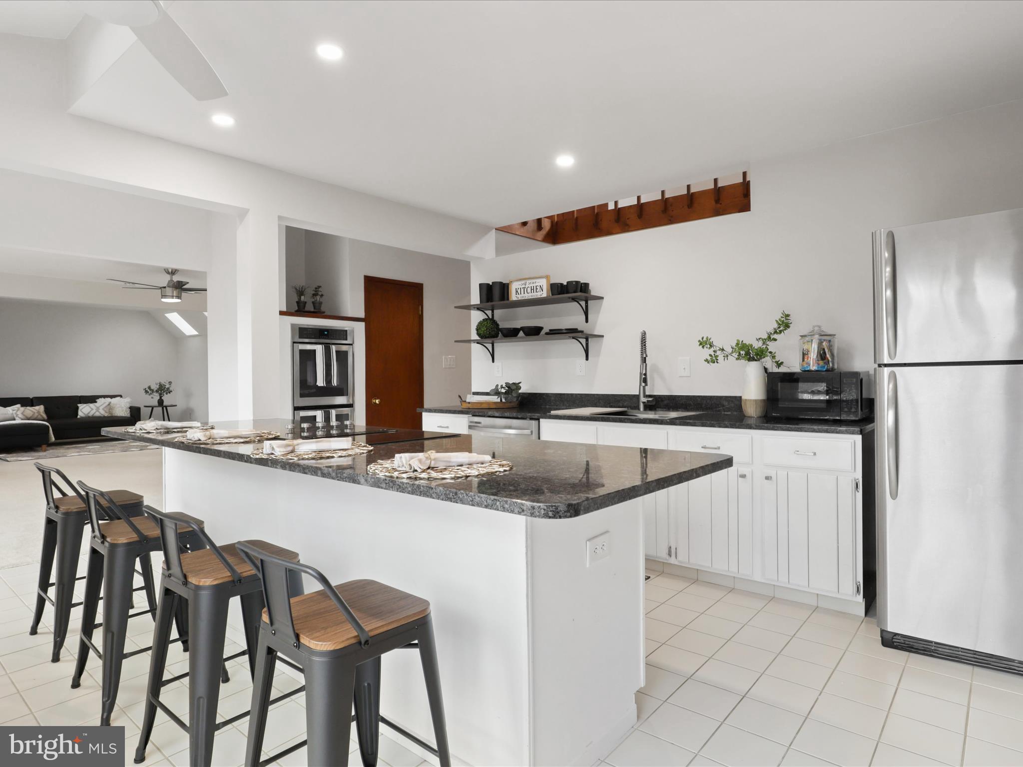 6111 Turkey Run COURT