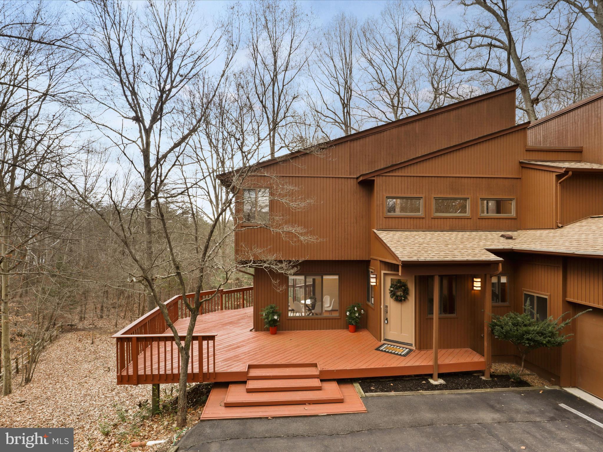 6111 Turkey Run COURT