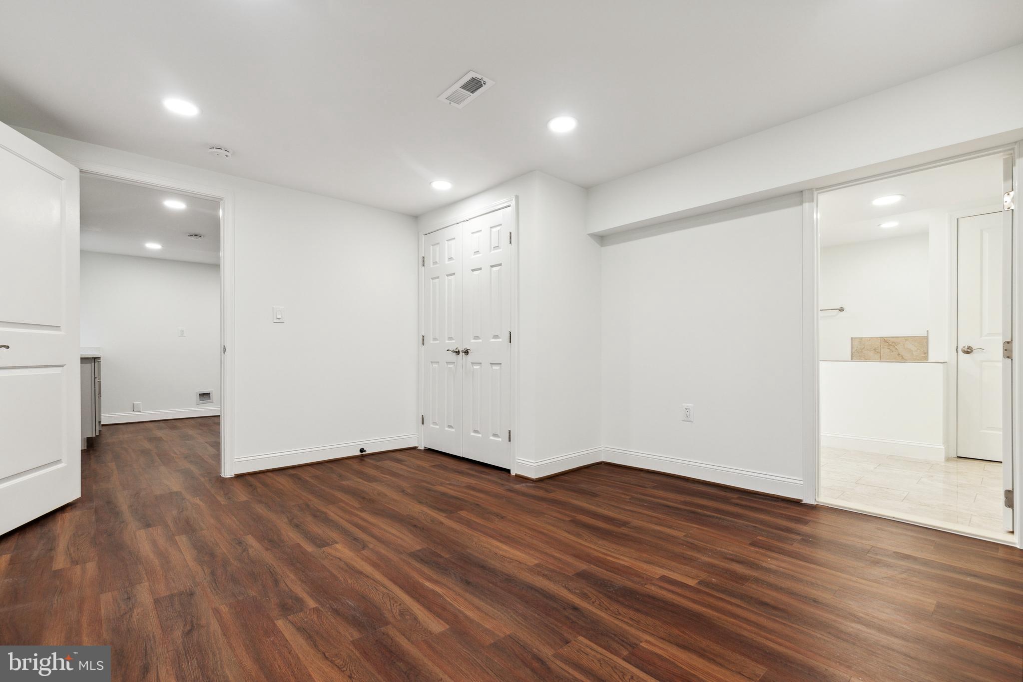18310 Woodland DRIVE
