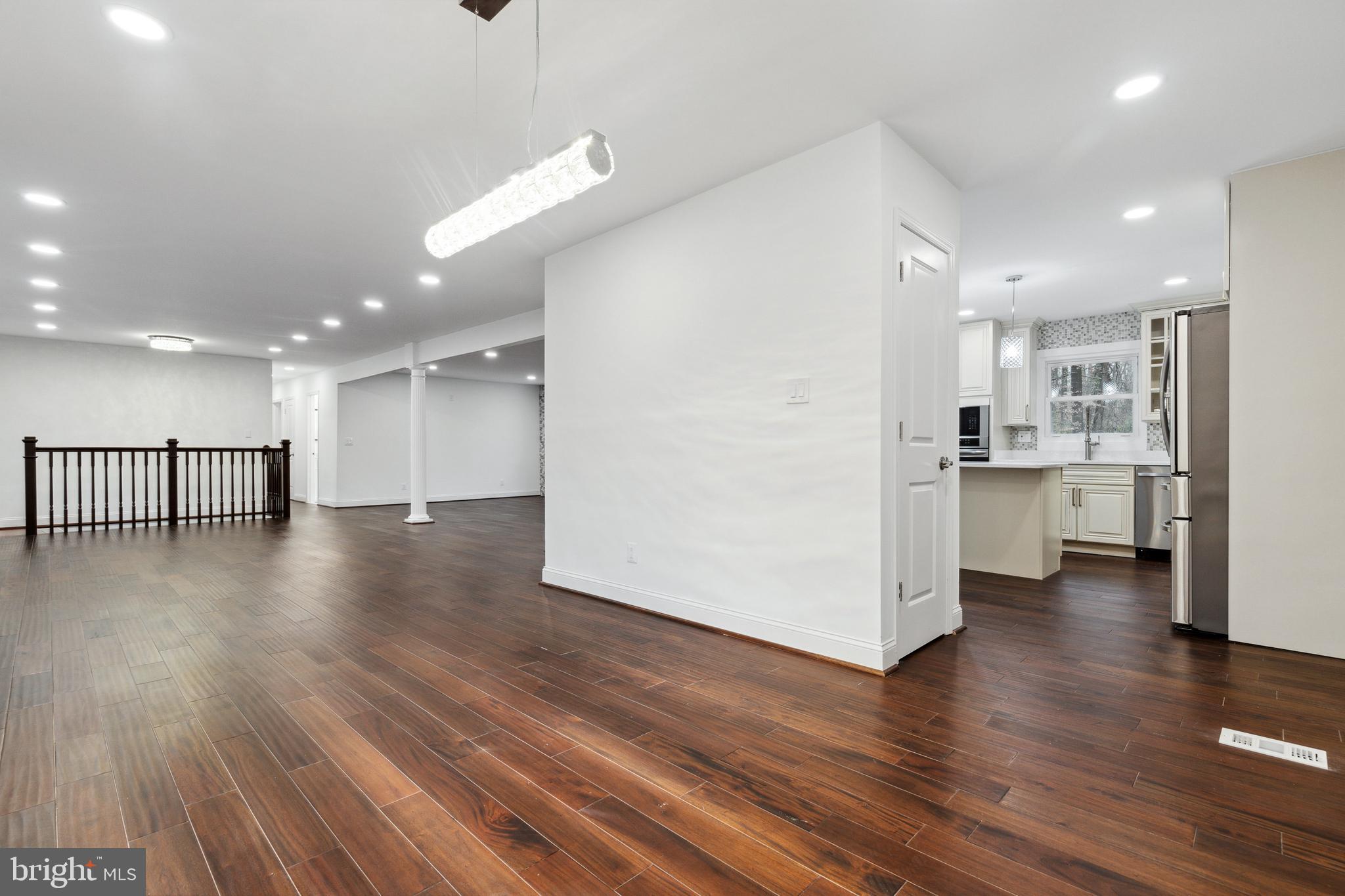 18310 Woodland DRIVE