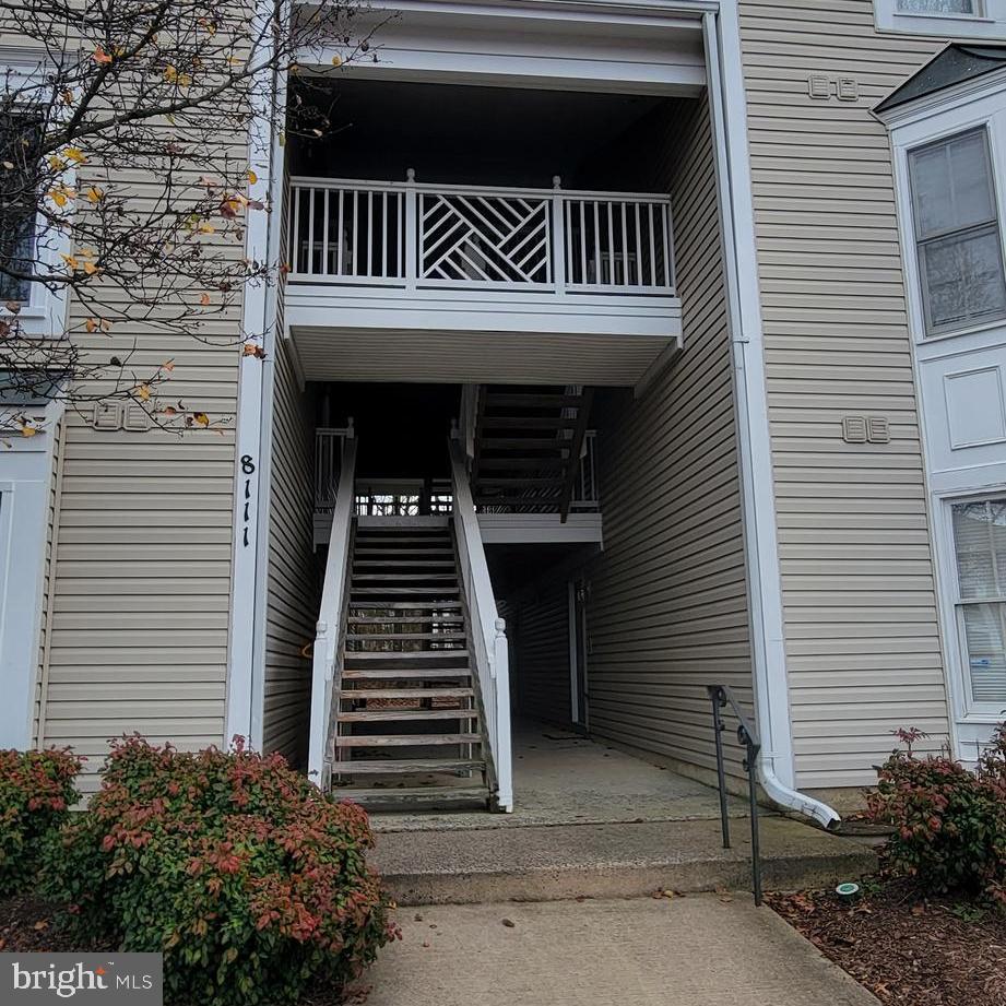 8111 Lacy DRIVE Unit: 203