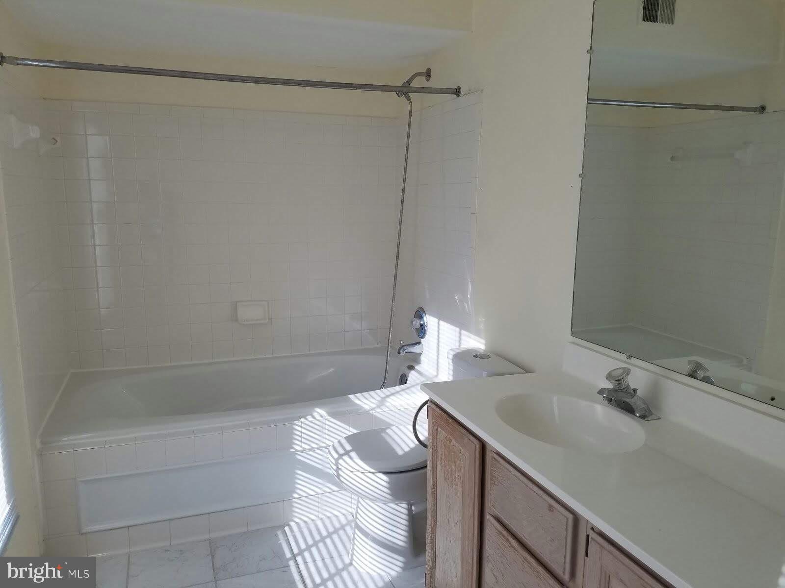 8111 Lacy DRIVE Unit: 203