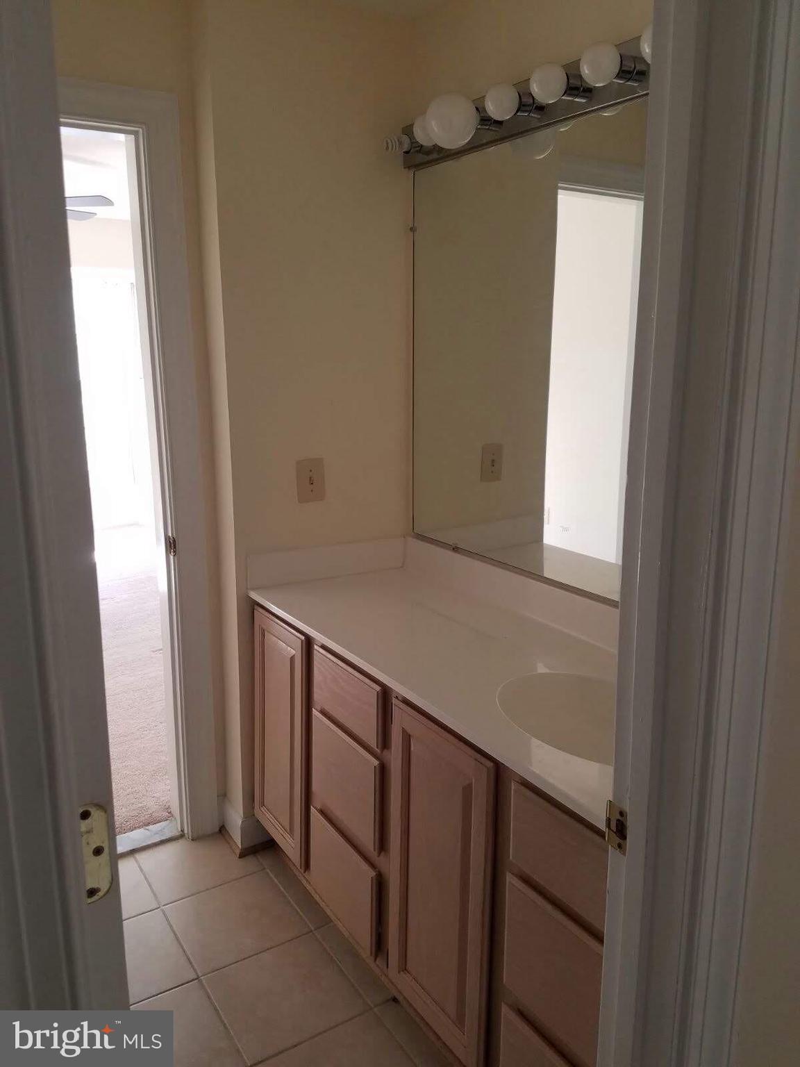 8111 Lacy DRIVE Unit: 203