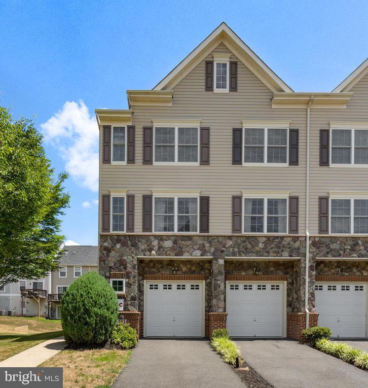 2825 Chinkapin Oak LANE Unit: 225
