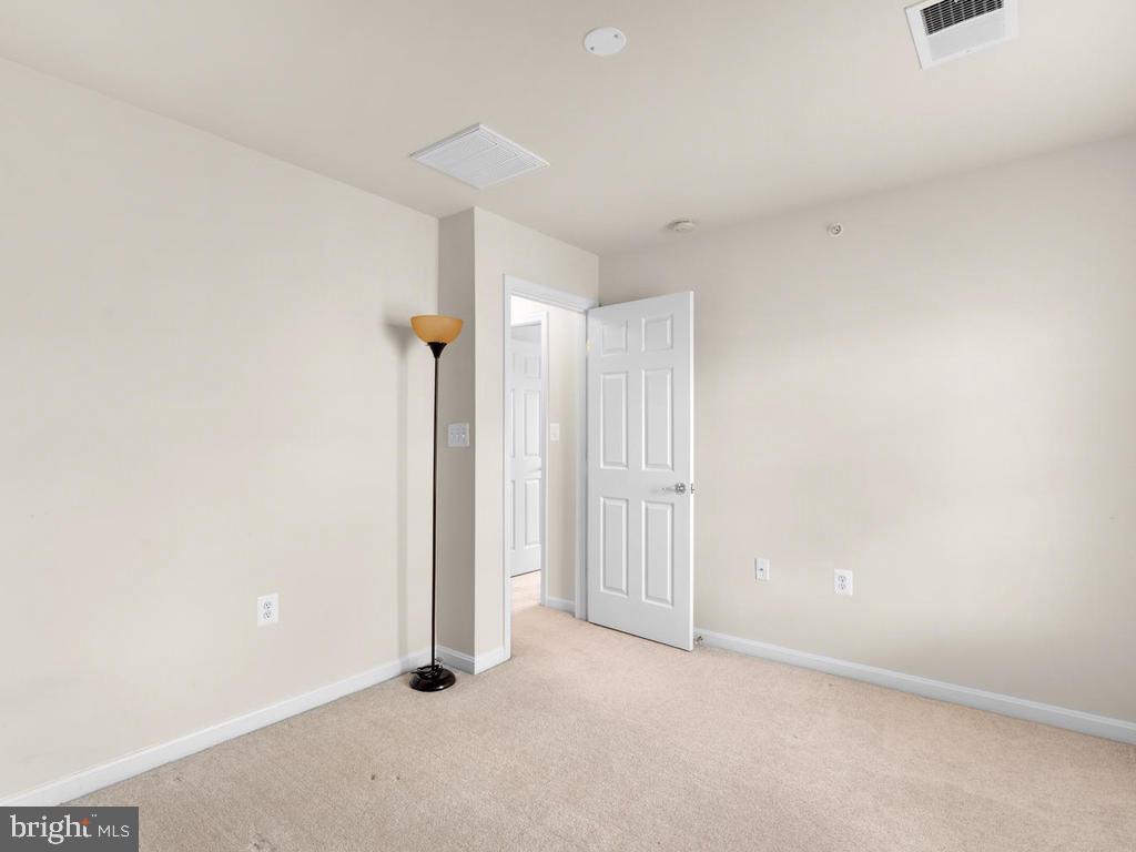 2825 Chinkapin Oak LANE Unit: 225