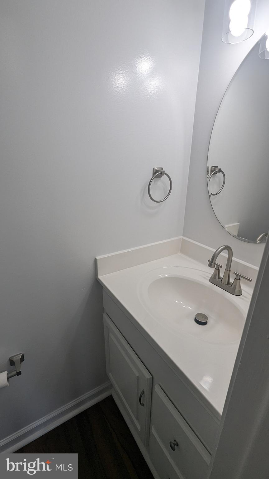 1744 TIGER LILY CIRCLE
