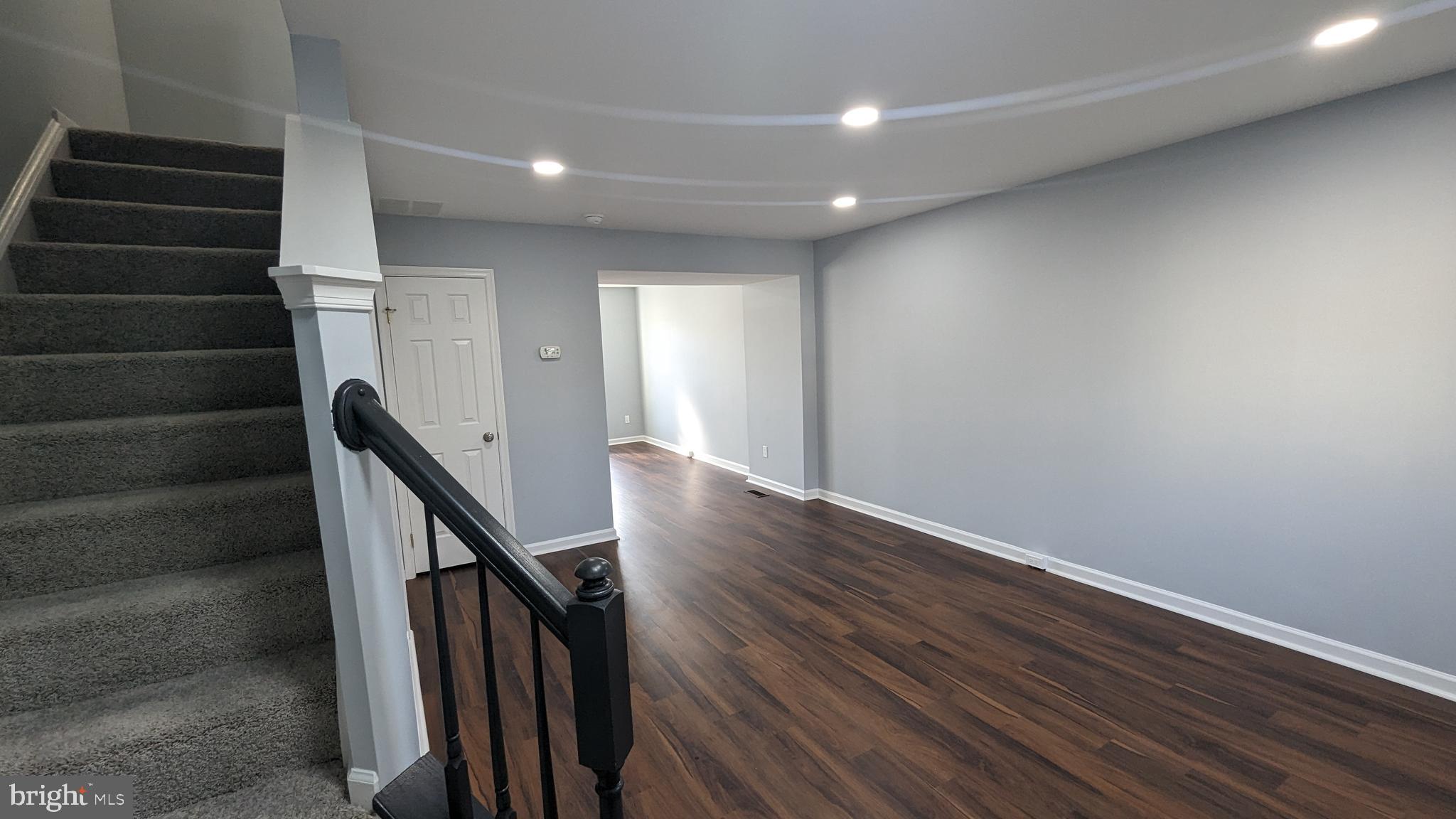 1744 TIGER LILY CIRCLE
