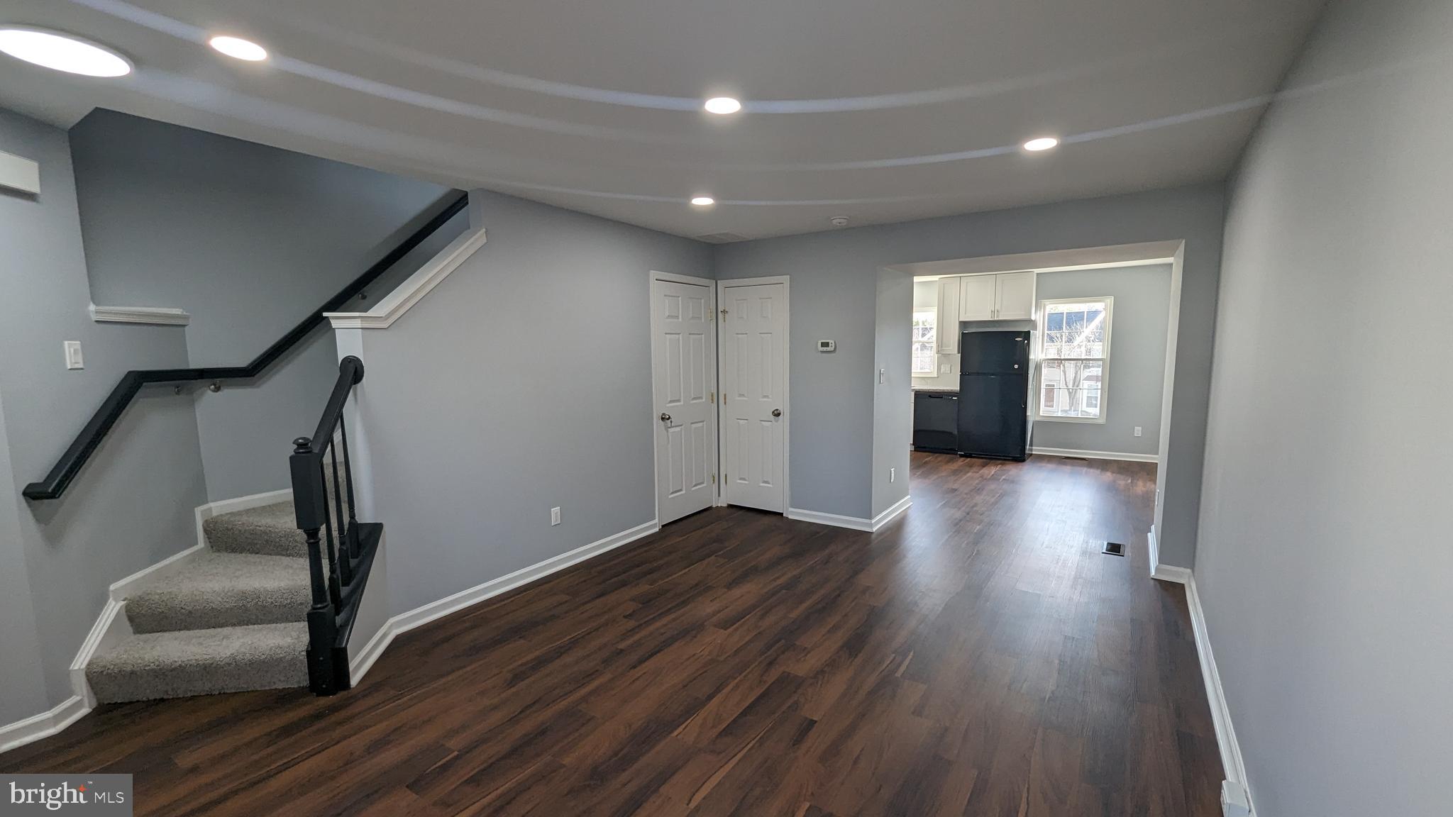1744 TIGER LILY CIRCLE