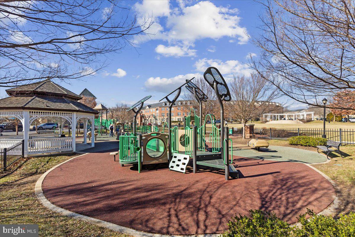 7903 CRESCENT PARK DRIVE 130