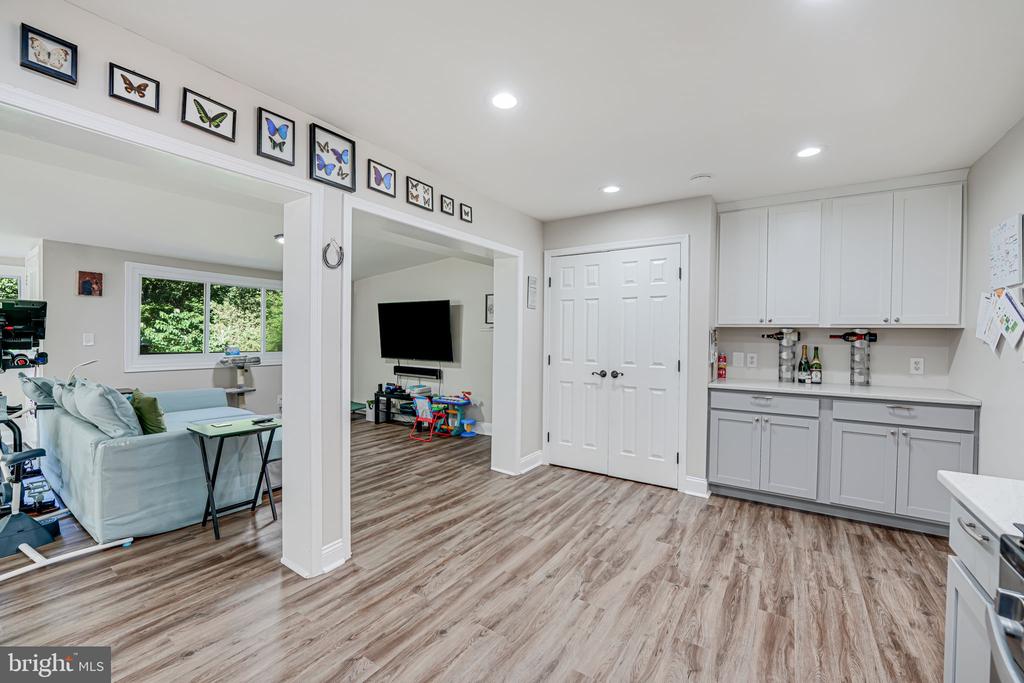 14801 Dodson Dr