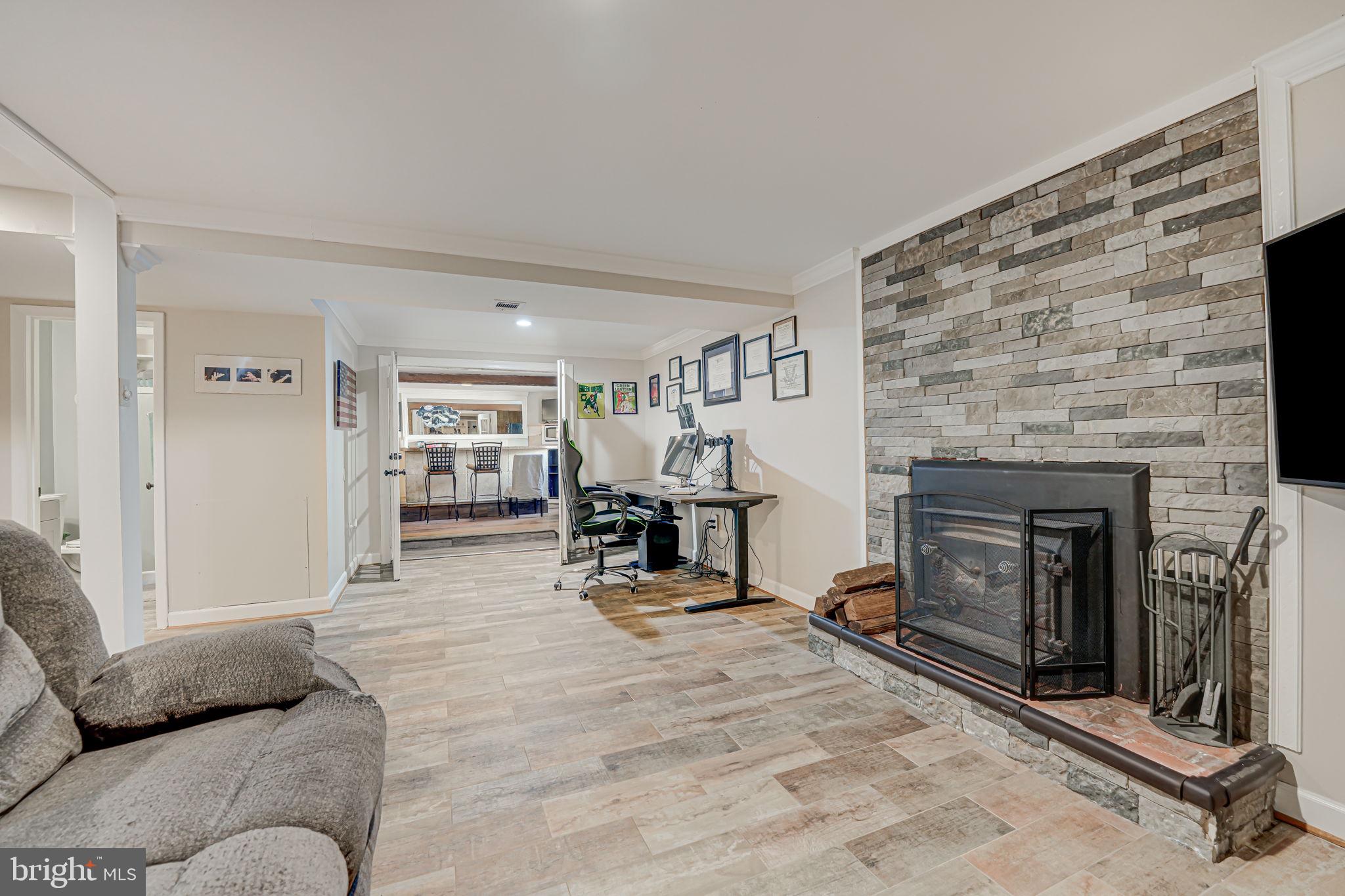 14801 Dodson Dr