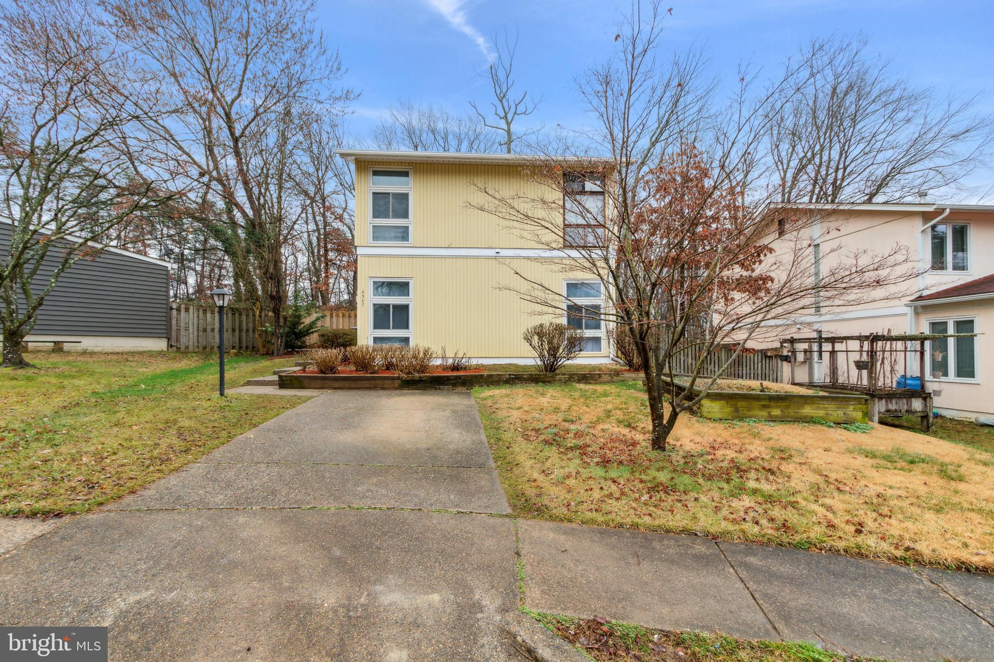 2307 Kingsbury Lane