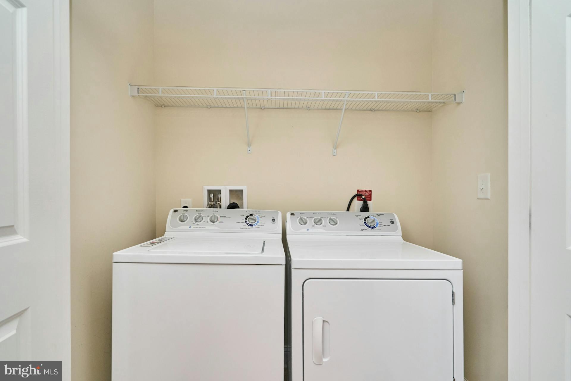 15201 Royal Crest Dr #306