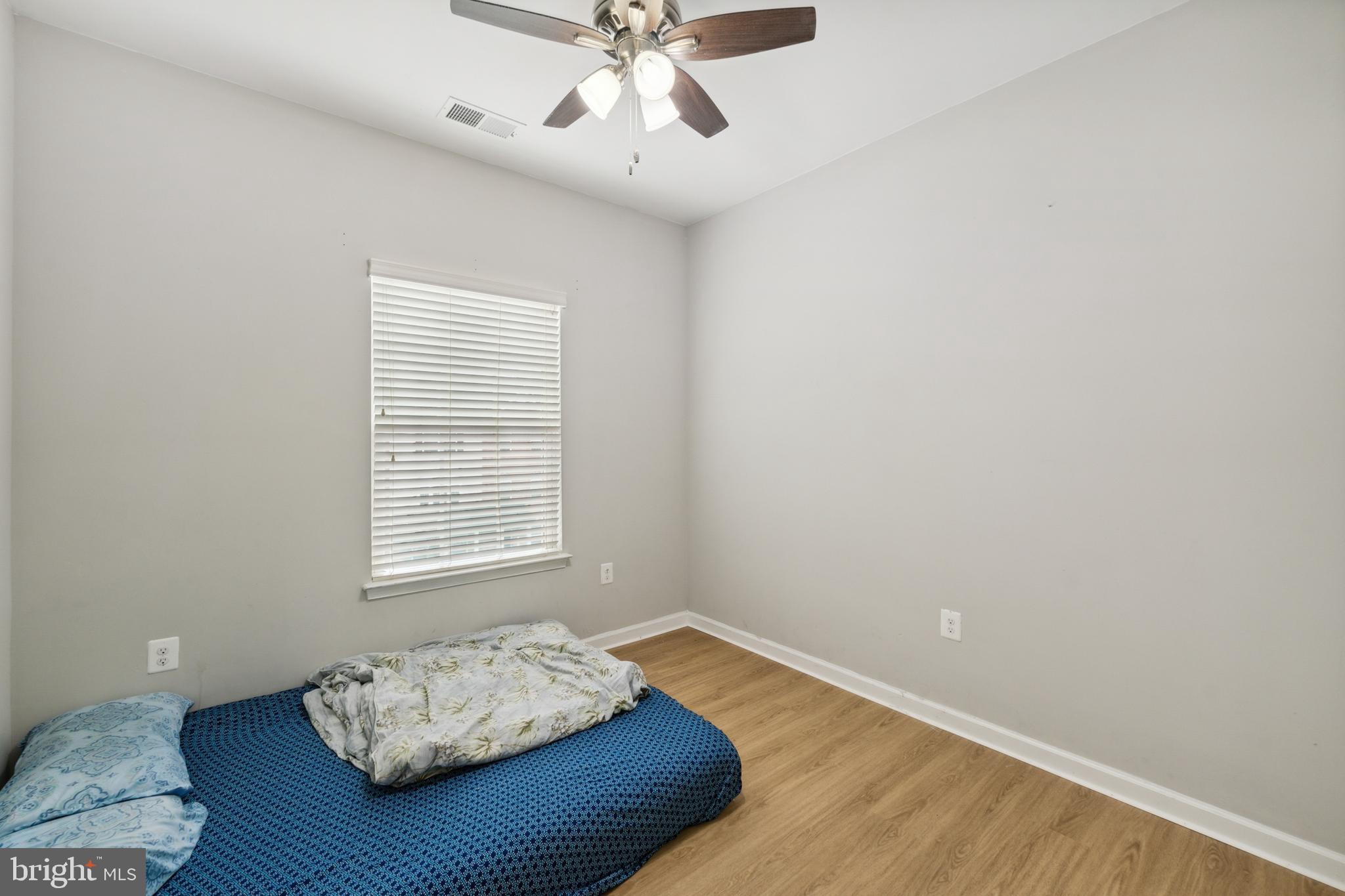1660 Dorothy Ln