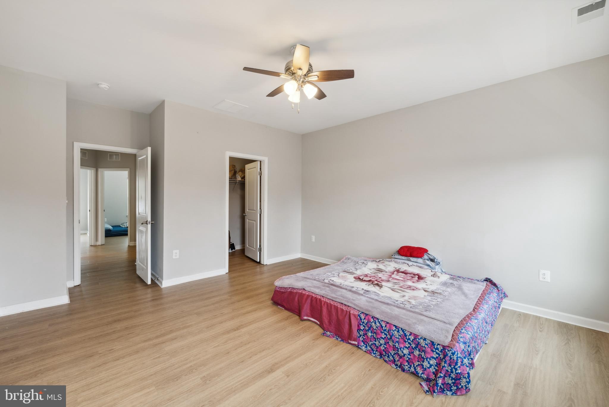 1660 Dorothy Ln