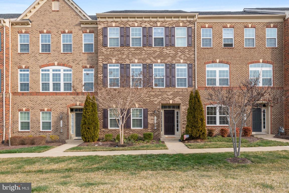 7098 Darbey Knoll Dr