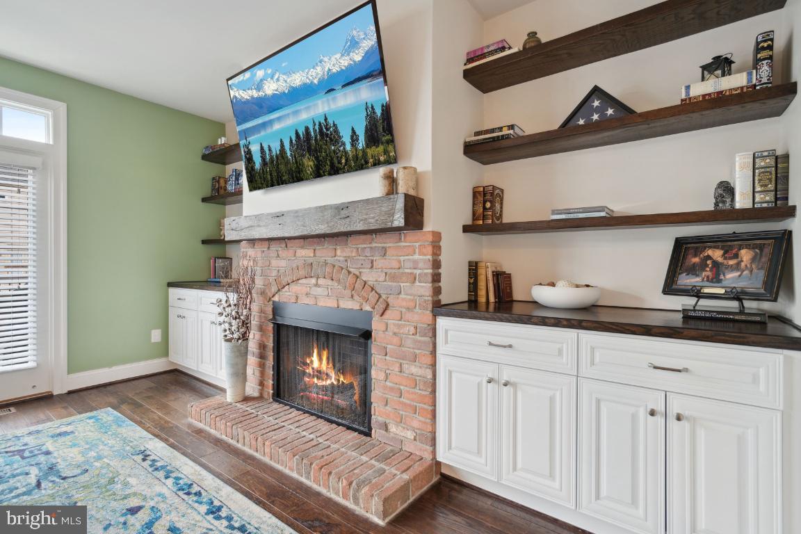 7098 Darbey Knoll Dr