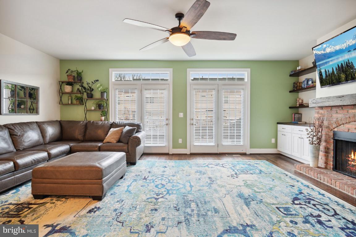7098 Darbey Knoll Dr