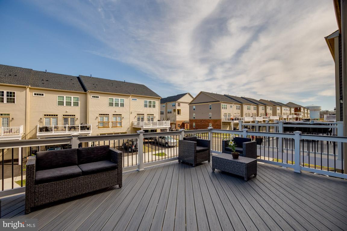 7098 Darbey Knoll Dr