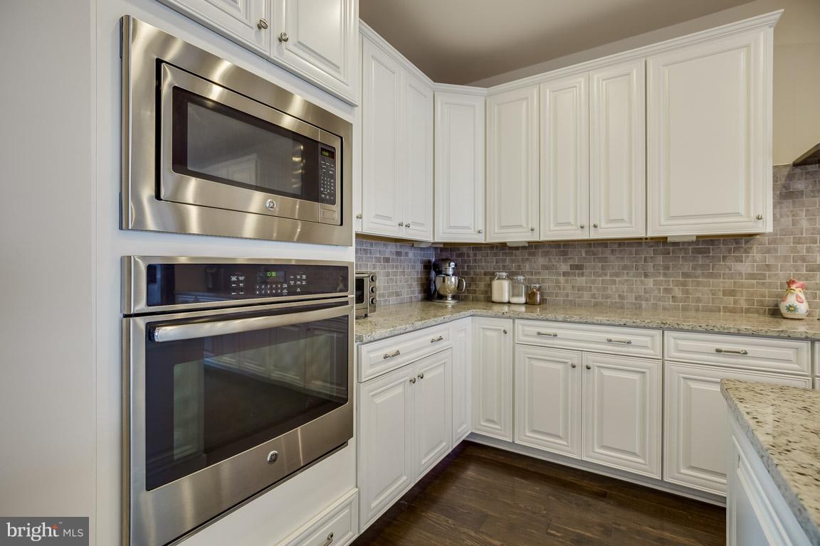 7098 Darbey Knoll Dr