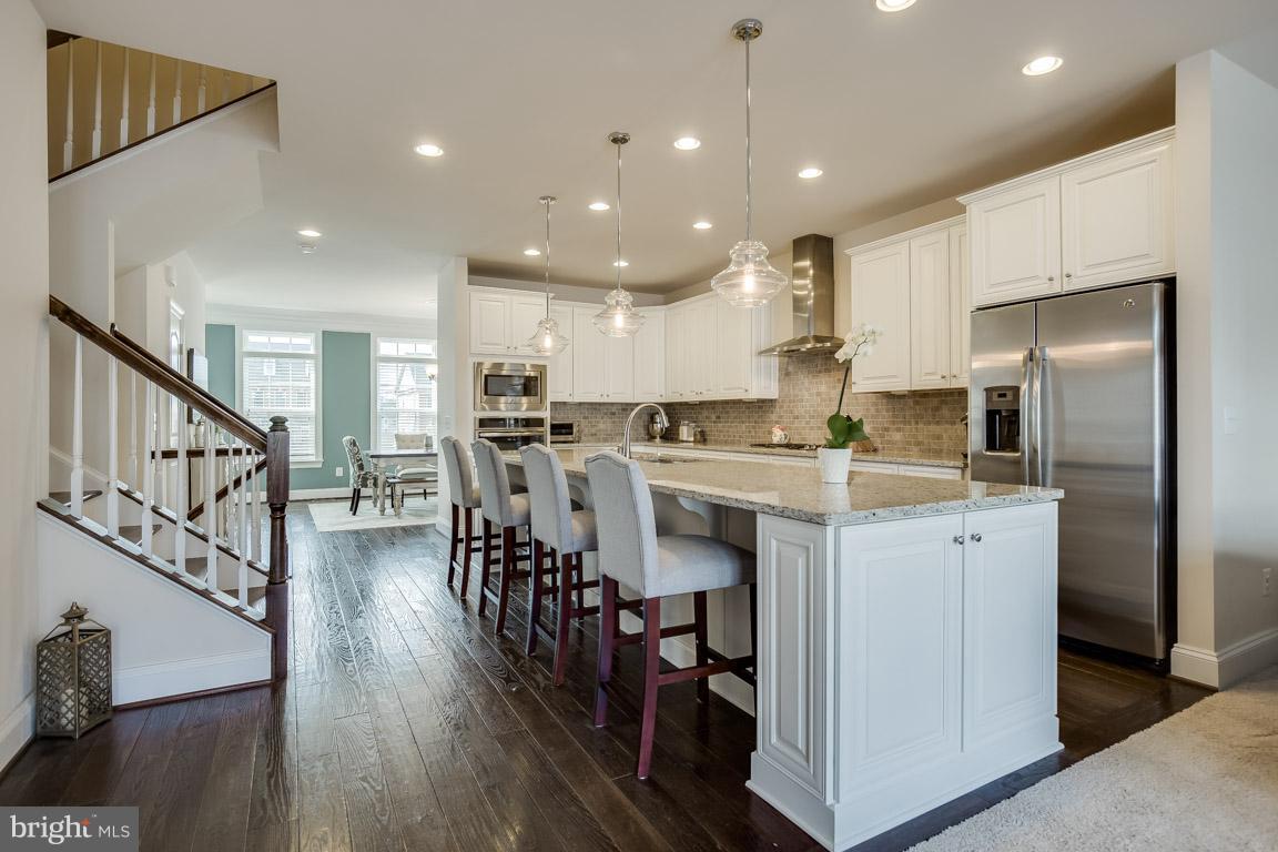 7098 Darbey Knoll Dr