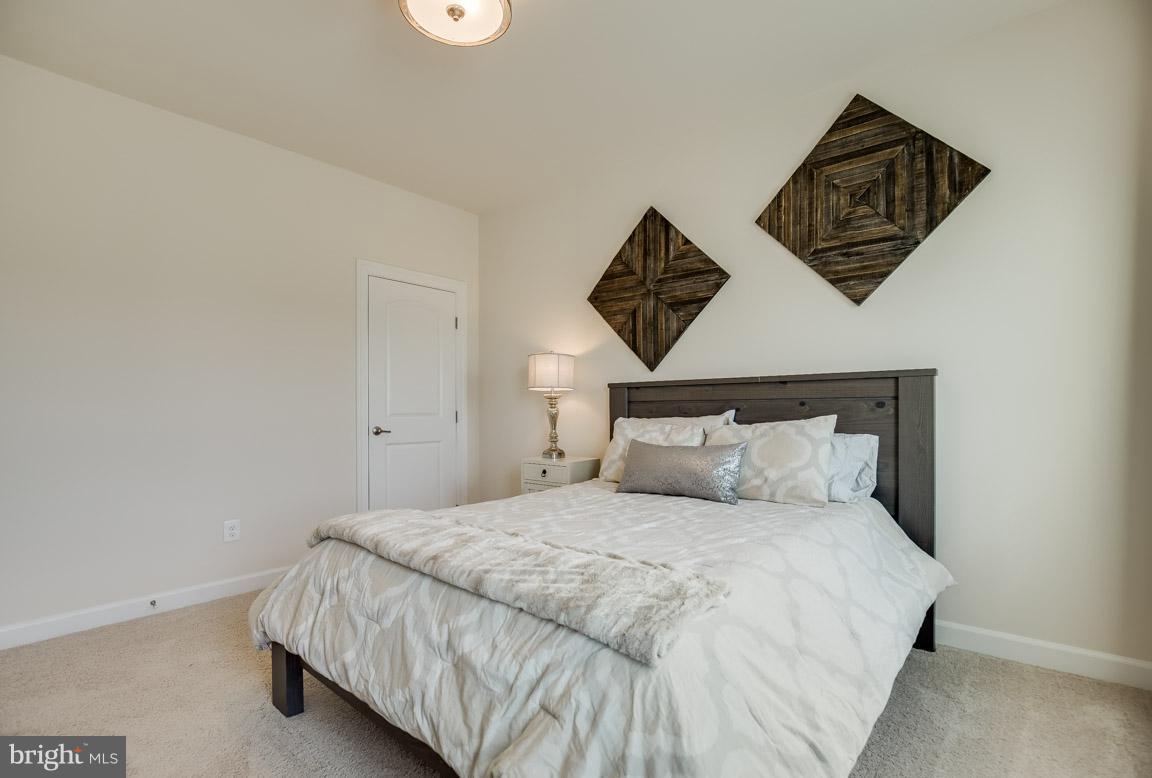 7098 Darbey Knoll Dr