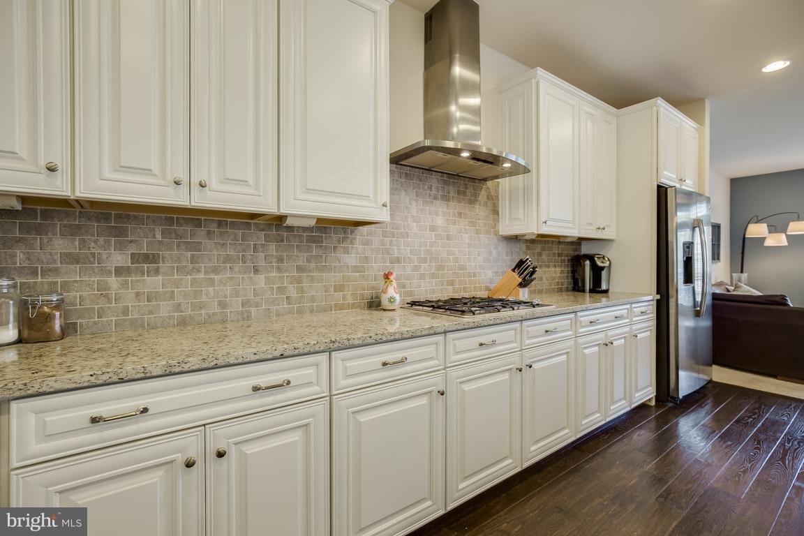 7098 Darbey Knoll Dr