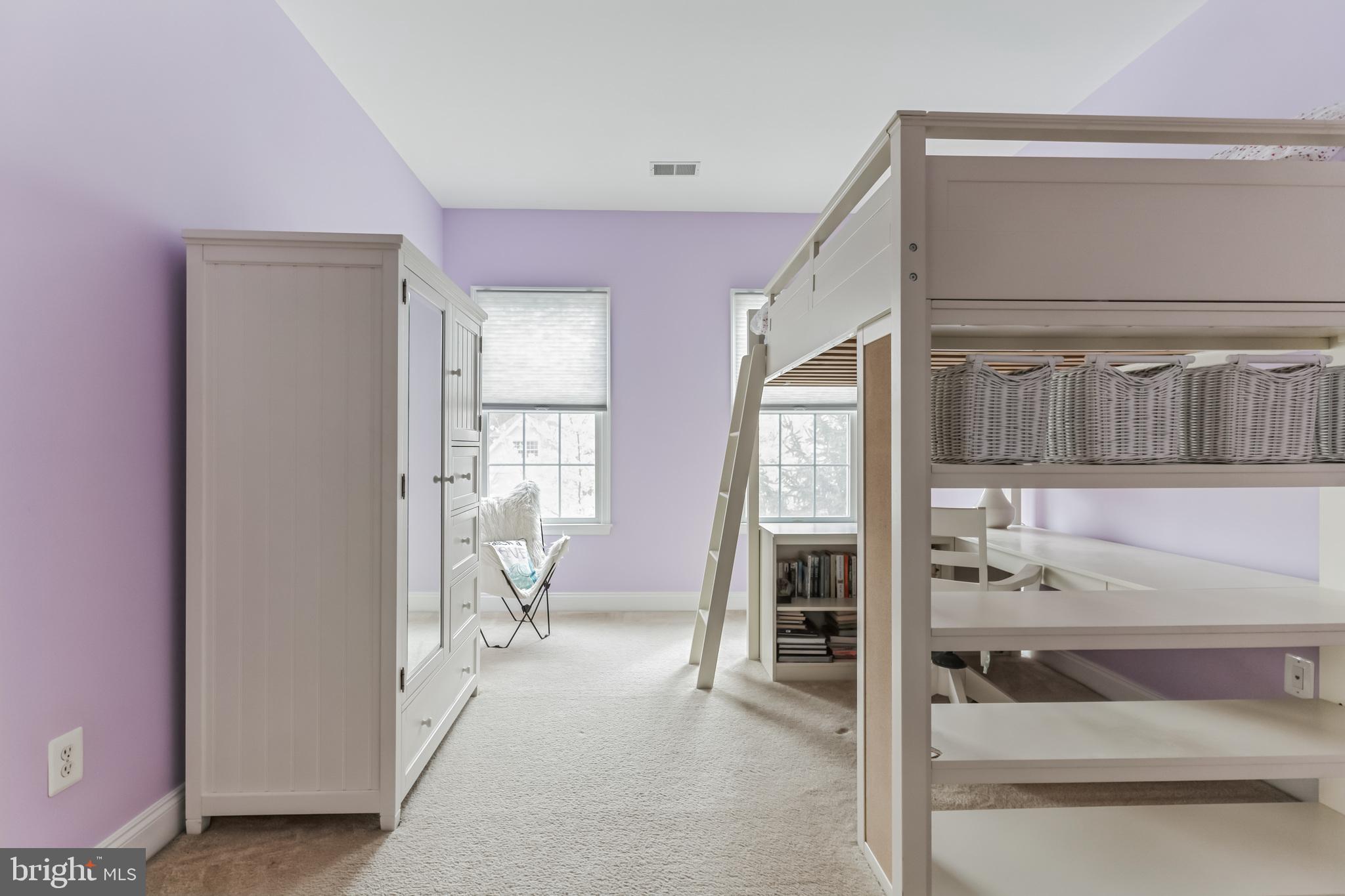 5793 WATERLOO BRIDGE CIRCLE