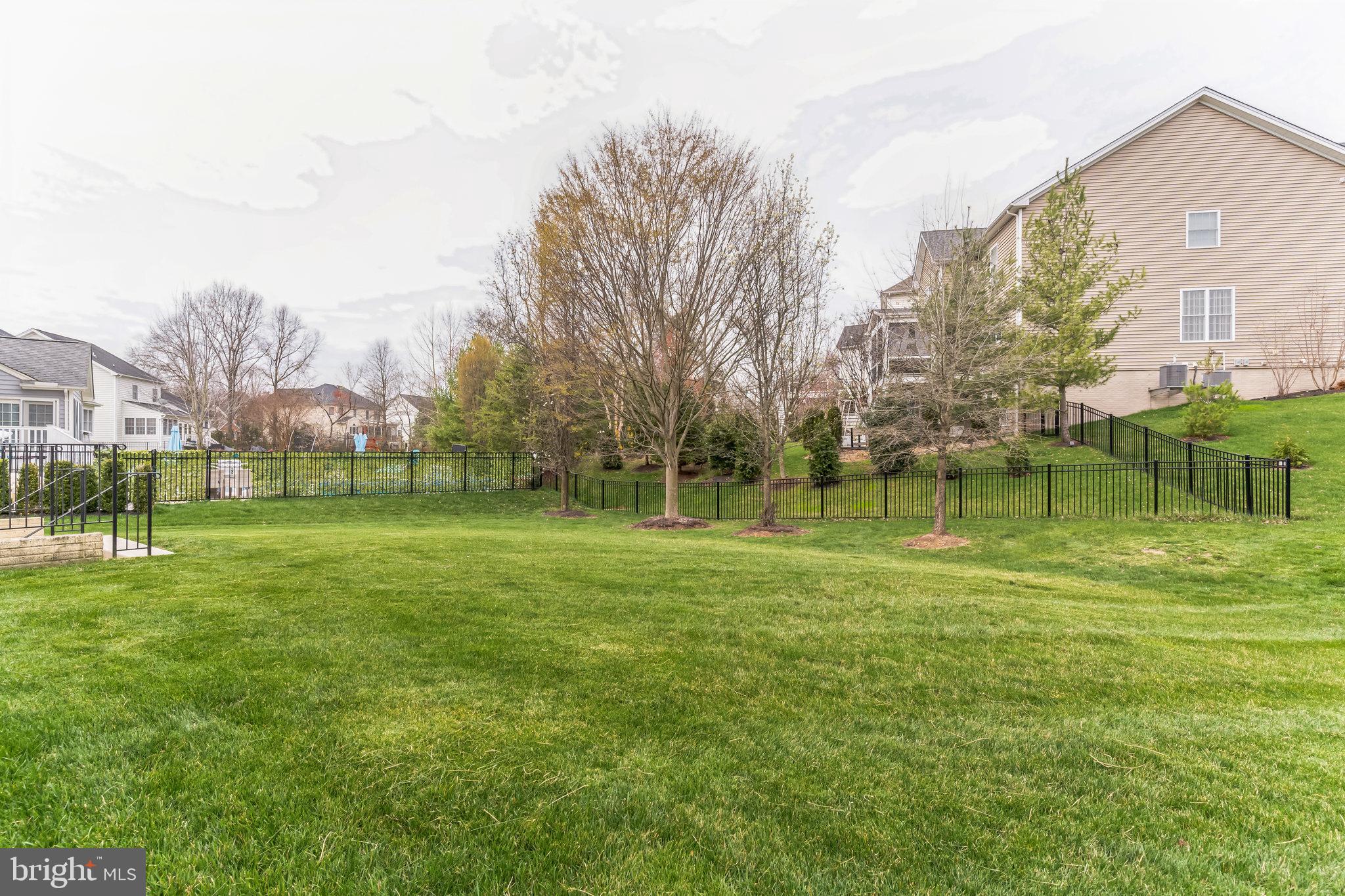 5793 WATERLOO BRIDGE CIRCLE